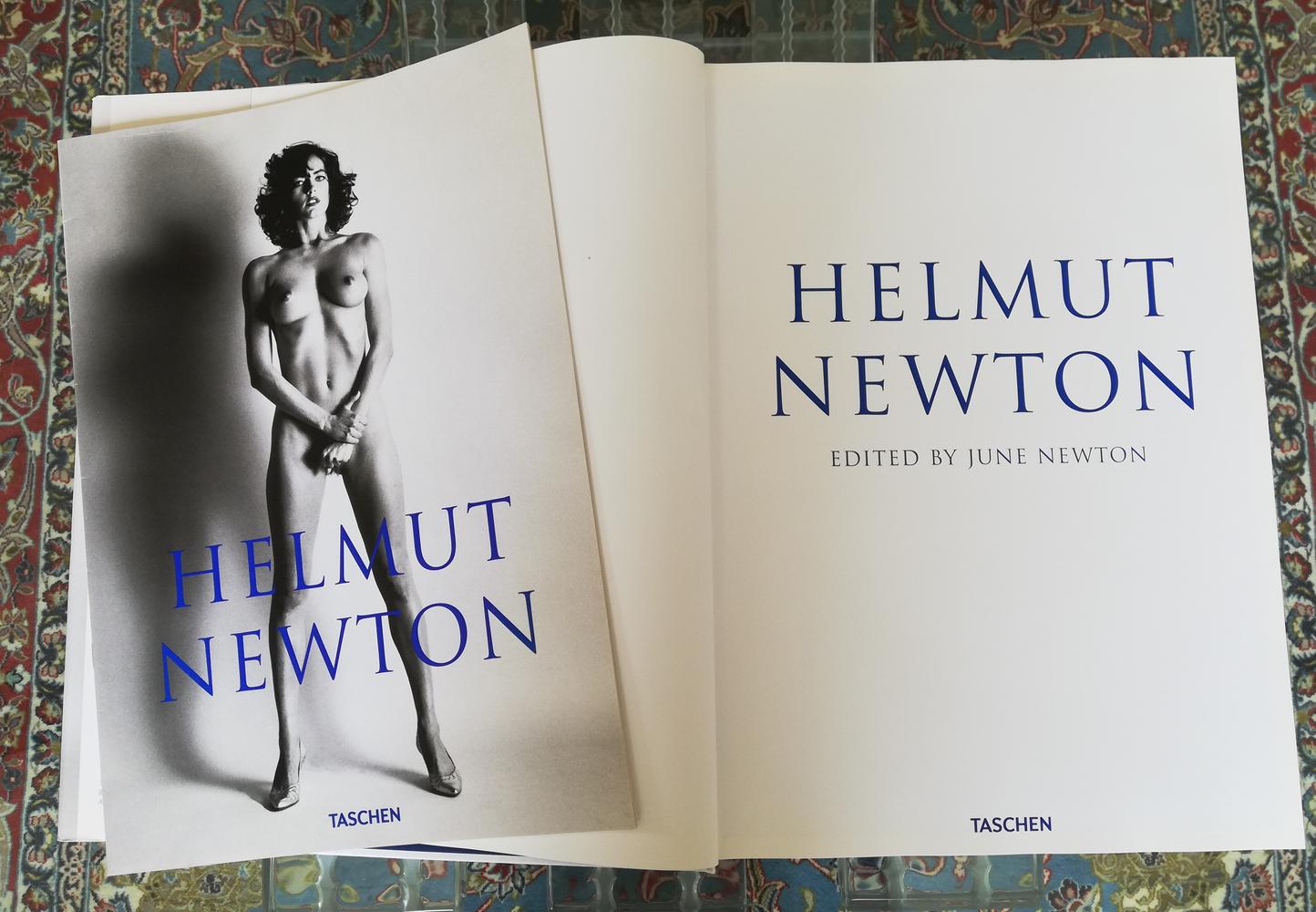HELMUT NEWTON (1920-2004), JUNE NEWTON (1923-2021) THE MAKING OF HELMUT NEWTON’S SUMO, 2009 - Bild 2 aus 2