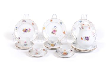 MEISSEN PORCELAIN COFFEE SERVICE WITH FLOWER DECORATION, LATE 19TH CENTURY MEISSEN OVEN AND PORCELAI
