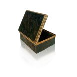 GOLD AND SILVER MOUNTED BLOOD JASPER SNUFF BOX
