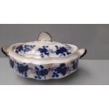 A Blossoms S H Blue & White Tureen (Damaged)