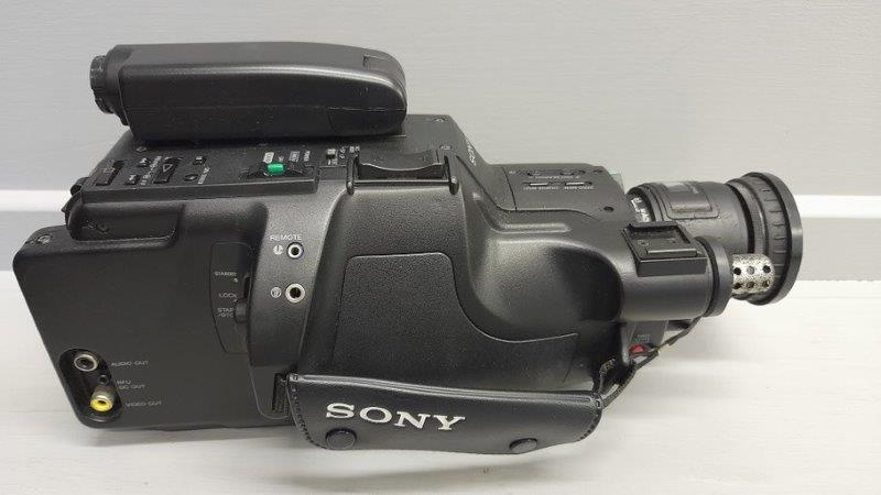 A Sony Handycam Video Camera & Accessories In Canvas Case - Bild 3 aus 4