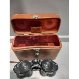A Pair Of Binoculars In Leather Case Katumer Deluxe 6 x 30 No 32740