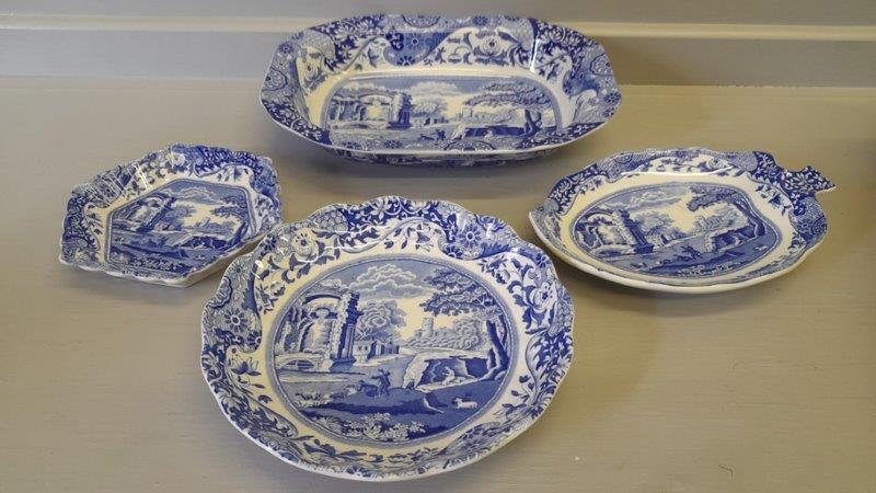 6 Pieces Of Blue & White Spode Small Dishes & Butter Dish