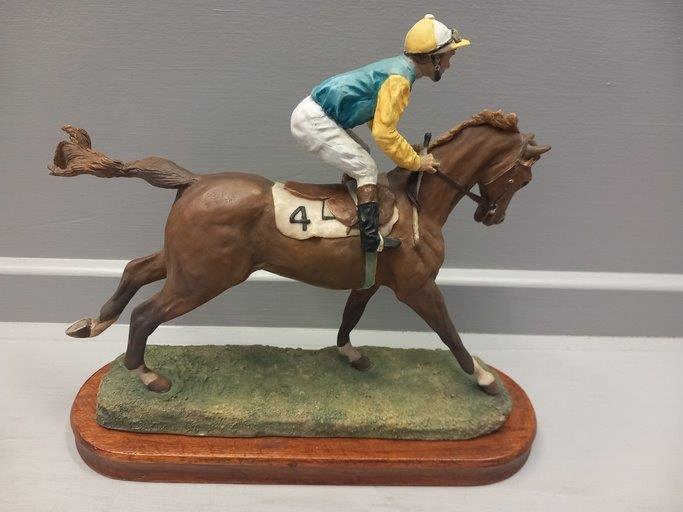 Border Fine Arts 'Cantering Down' Model No L16 By Anne Wall Limited Edition 53/850 On Wooden Base - Image 2 of 2