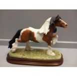 Border Fine Arts 'The Vanna' Model No B0952A By Anne Wall Limited Edition 413/750 On Wooden Base (AS