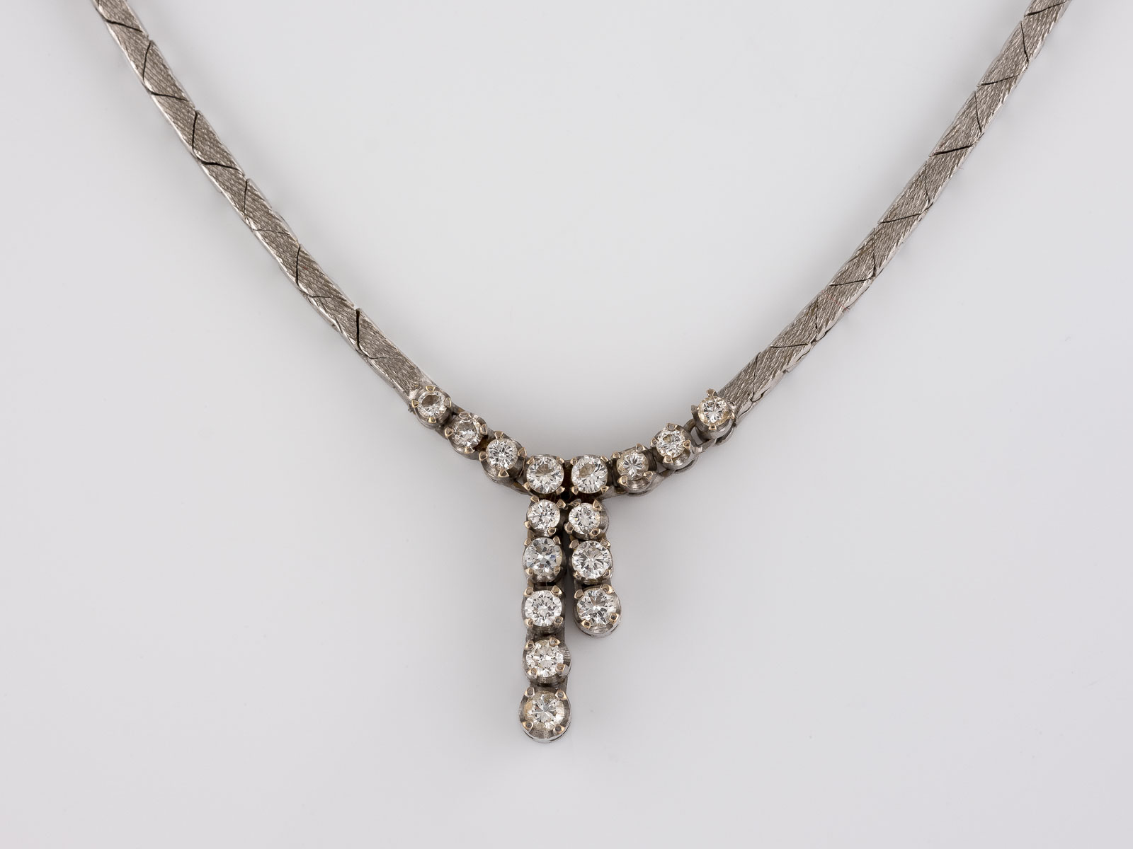 DIAMANT-COLLIER