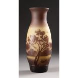 JUGENDSTIL-VASE MIT SEELANDSCHAFT