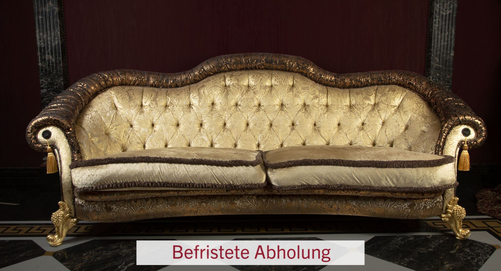 Großes 'Versace'-Sofa im Barock-Stil