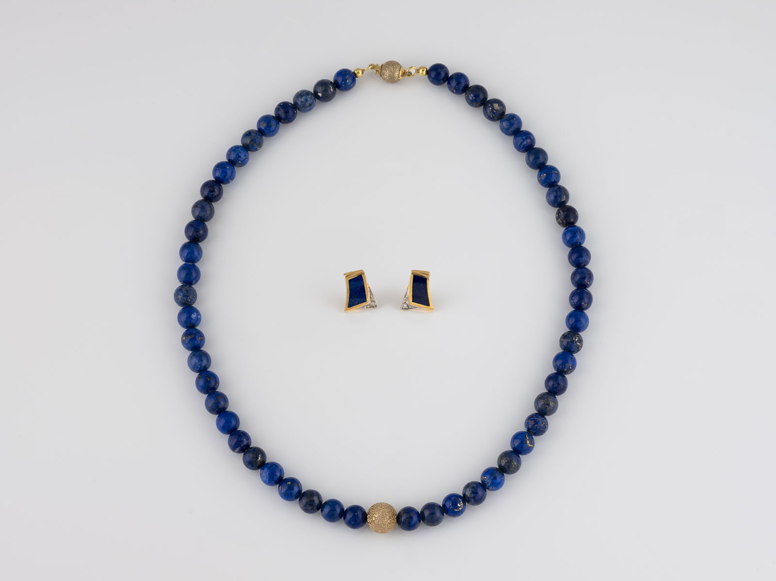 KONVOLUT LAPISLAZULI-SCHMUCK