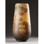 GROSSE VASE MIT LANDSCHAFT