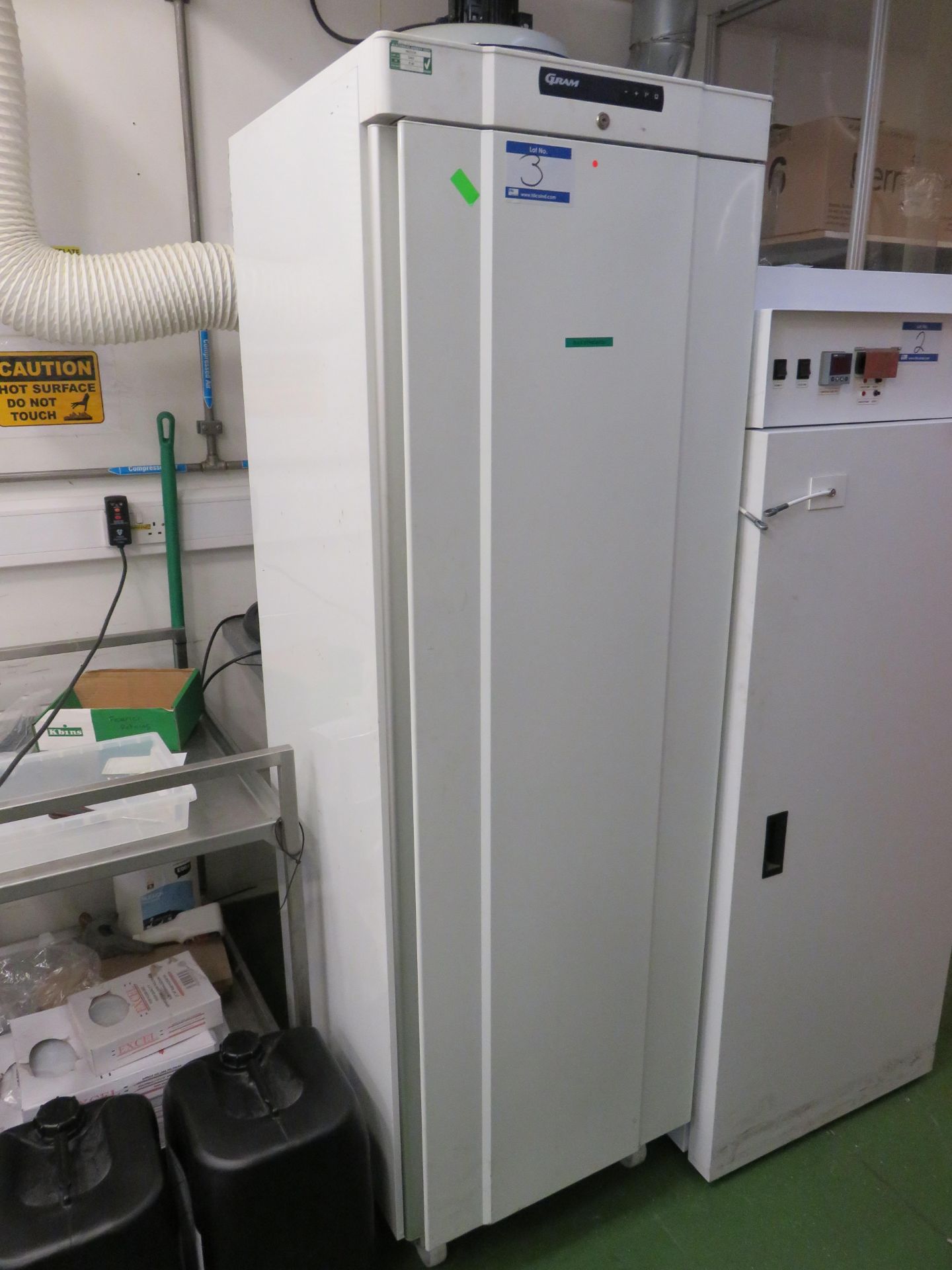 Gram K410 LG C6W Painted Single Door Cooled Incubator with Extraction to Atmosphere Serial No. 10132