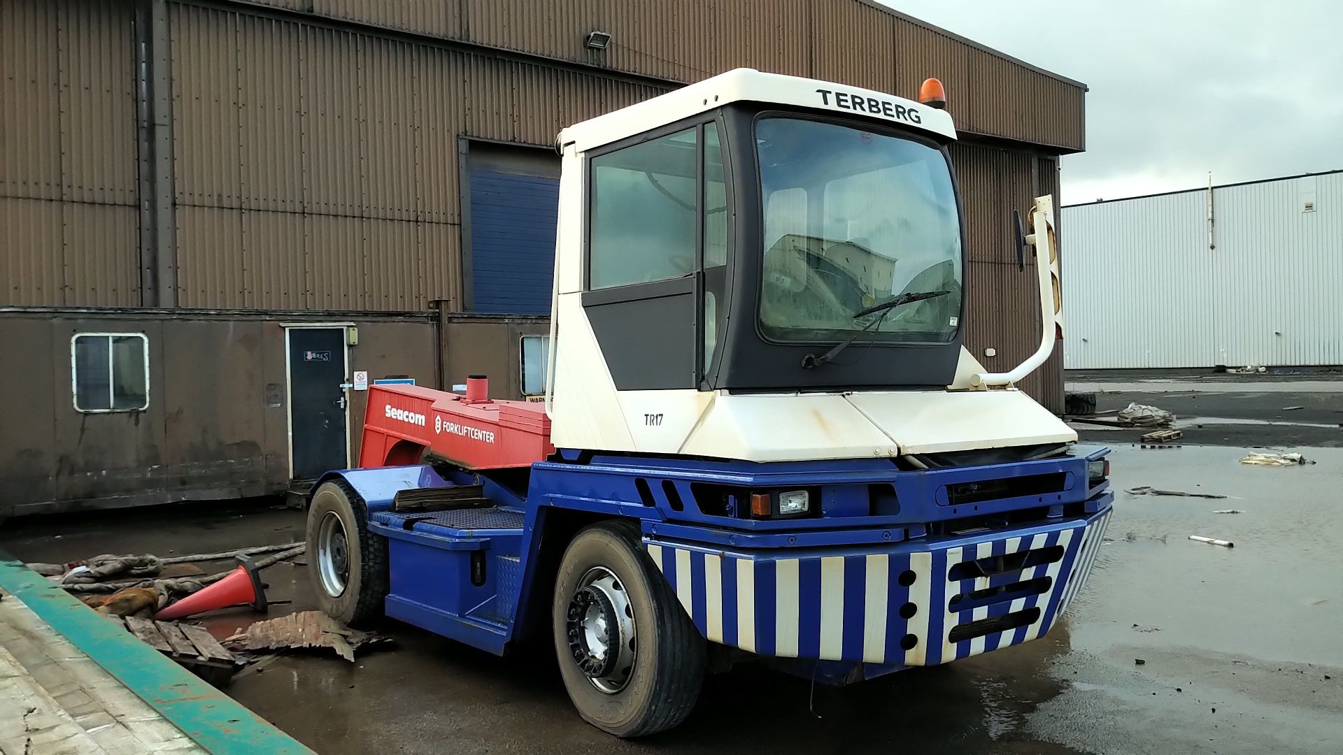 Terberg TT22 Shunter (2008) with Seacom SH30 Gooseneck Attachment (Serial No. 80065-1/1) - Image 2 of 4