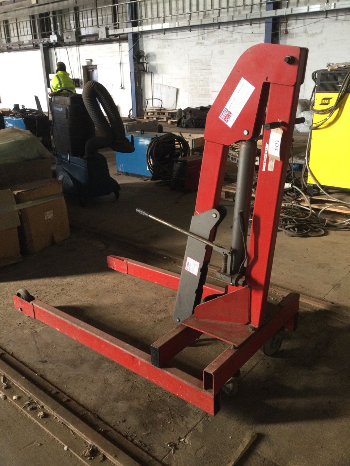 Sealey WD202 2 Ton Engine Hoist (Loose Wheel)