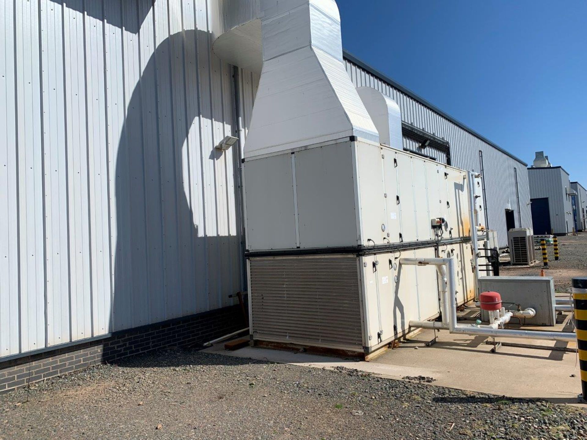 Self contained Spray Booth/Building with Extraction Plant. c.45 x 8 x 10m. With Roller Shutters Each - Image 3 of 3