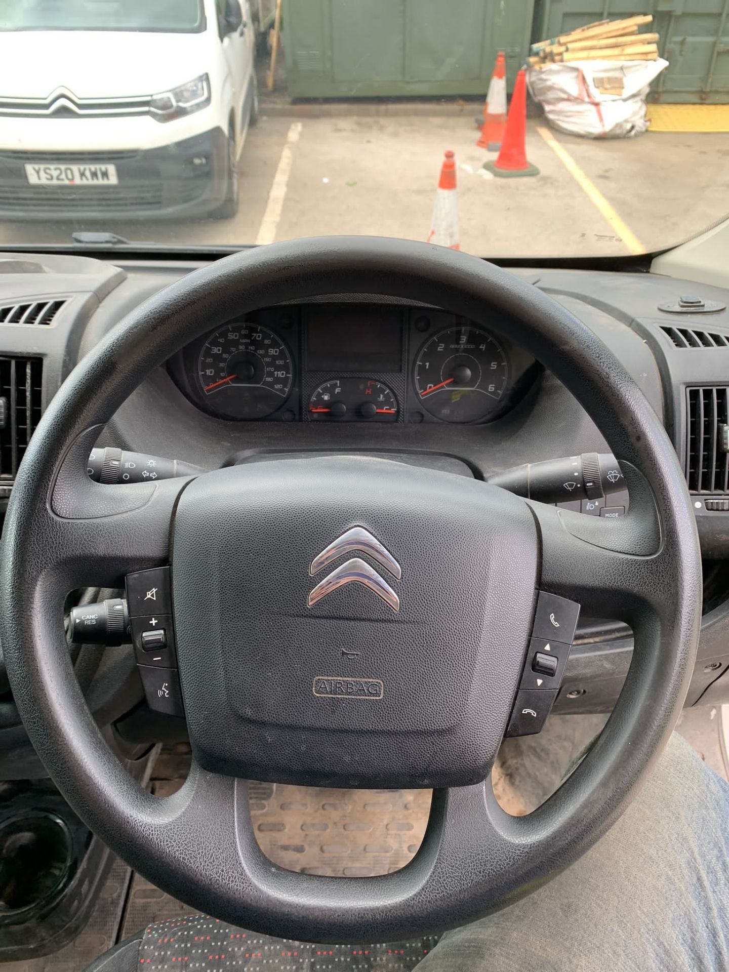 Citroen Relay 30 L1H1 EPRISE BLUE HDI 1997cc Registration No. YA18 KVK MOT 26/07/22 Mileage 99200 - Image 6 of 6