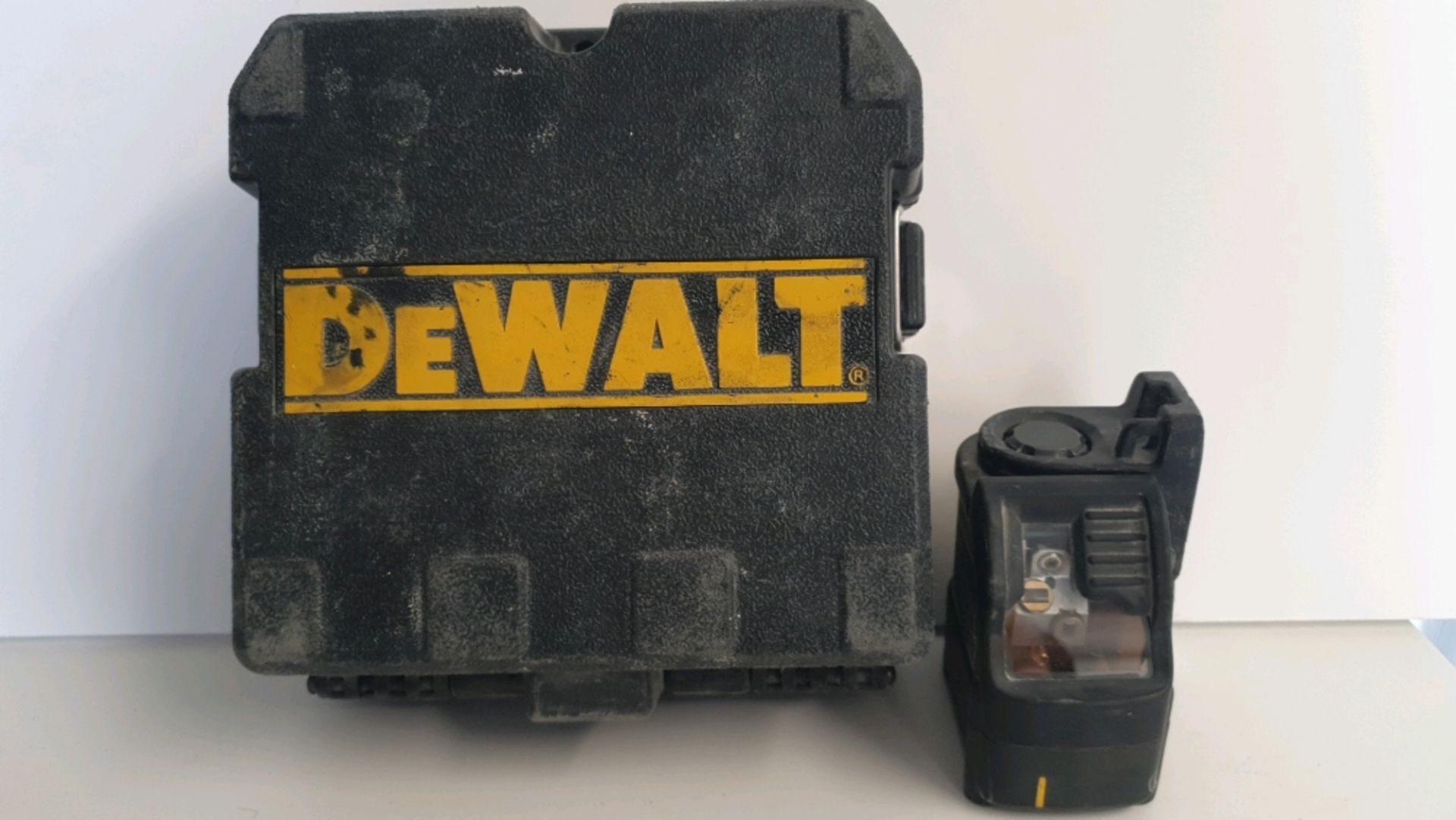 DeWalt DW088 Cross Line Laser - Image 7 of 11