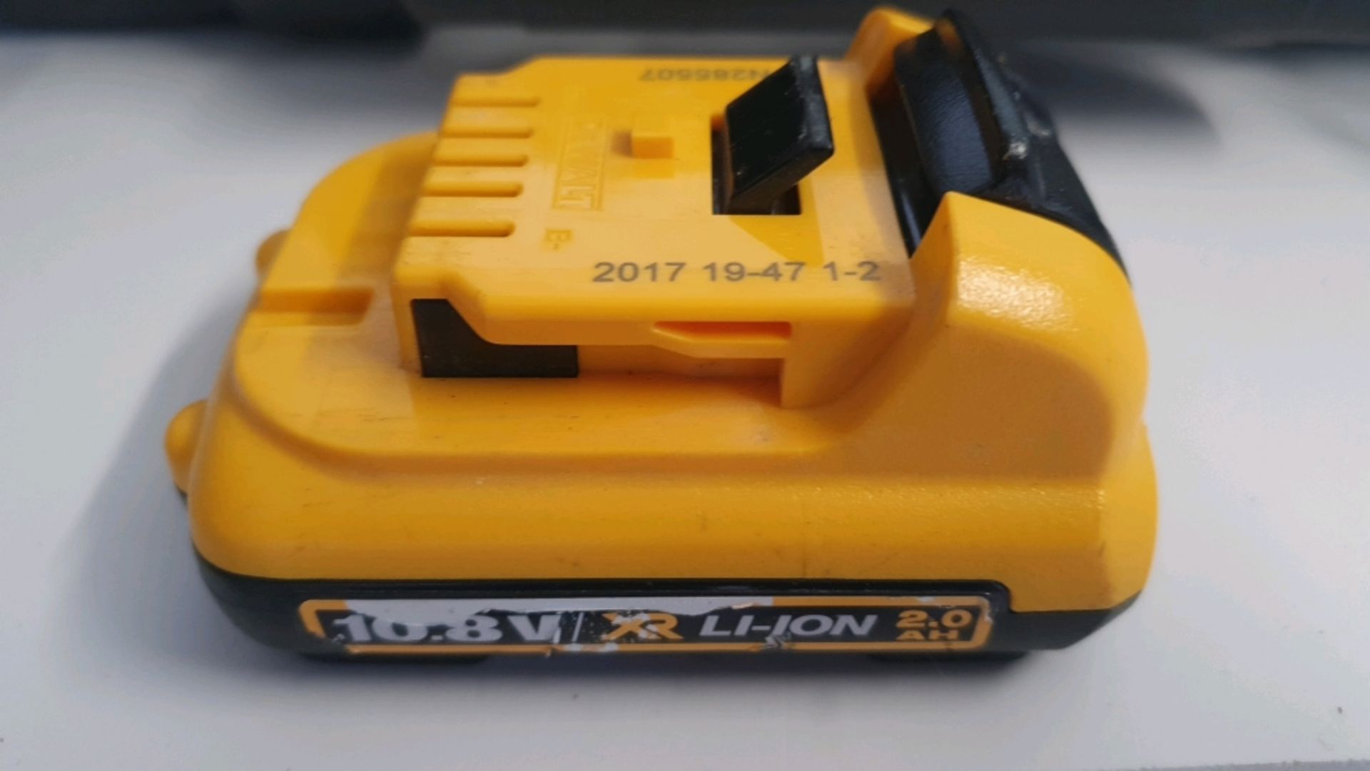 DeWalt Self Leveling Cross Line Laser with Battery and Charger - Image 7 of 10