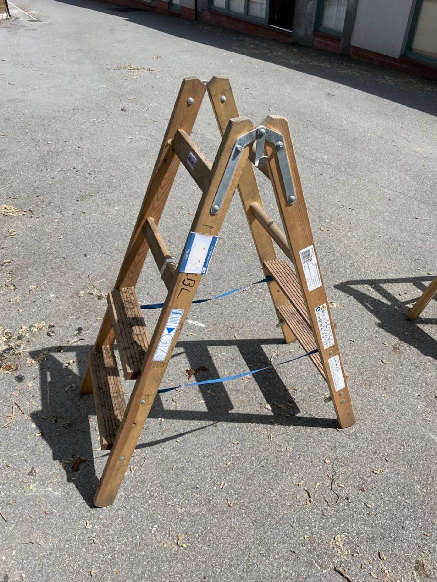 Krause Double Sided 2 Tread Timber Ladder