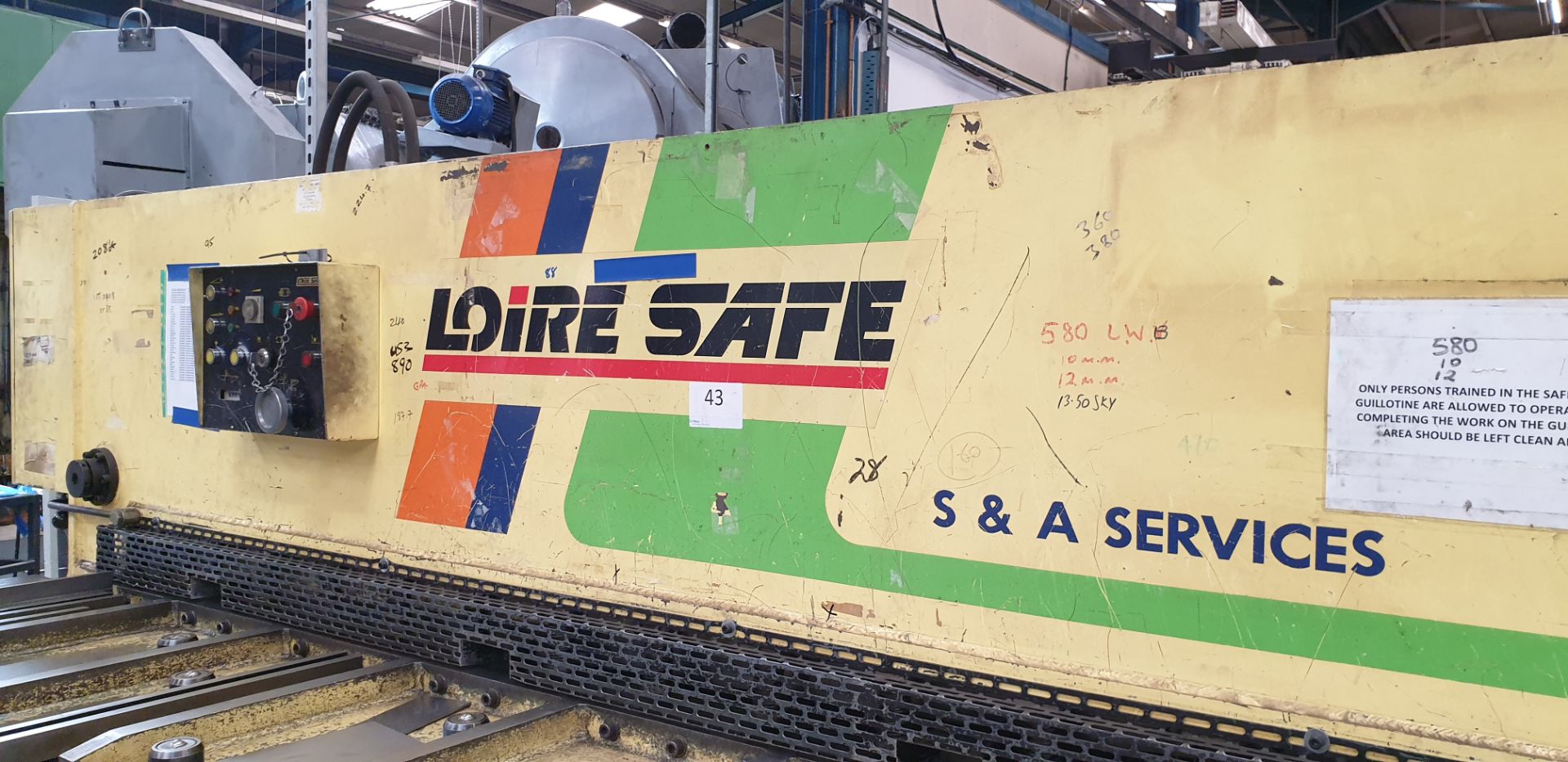 Loire Safe CHVT-63, Sheet Metal Guillotine With Backstop, Capacity 3m X 6mm , Serial Number: 19.786,