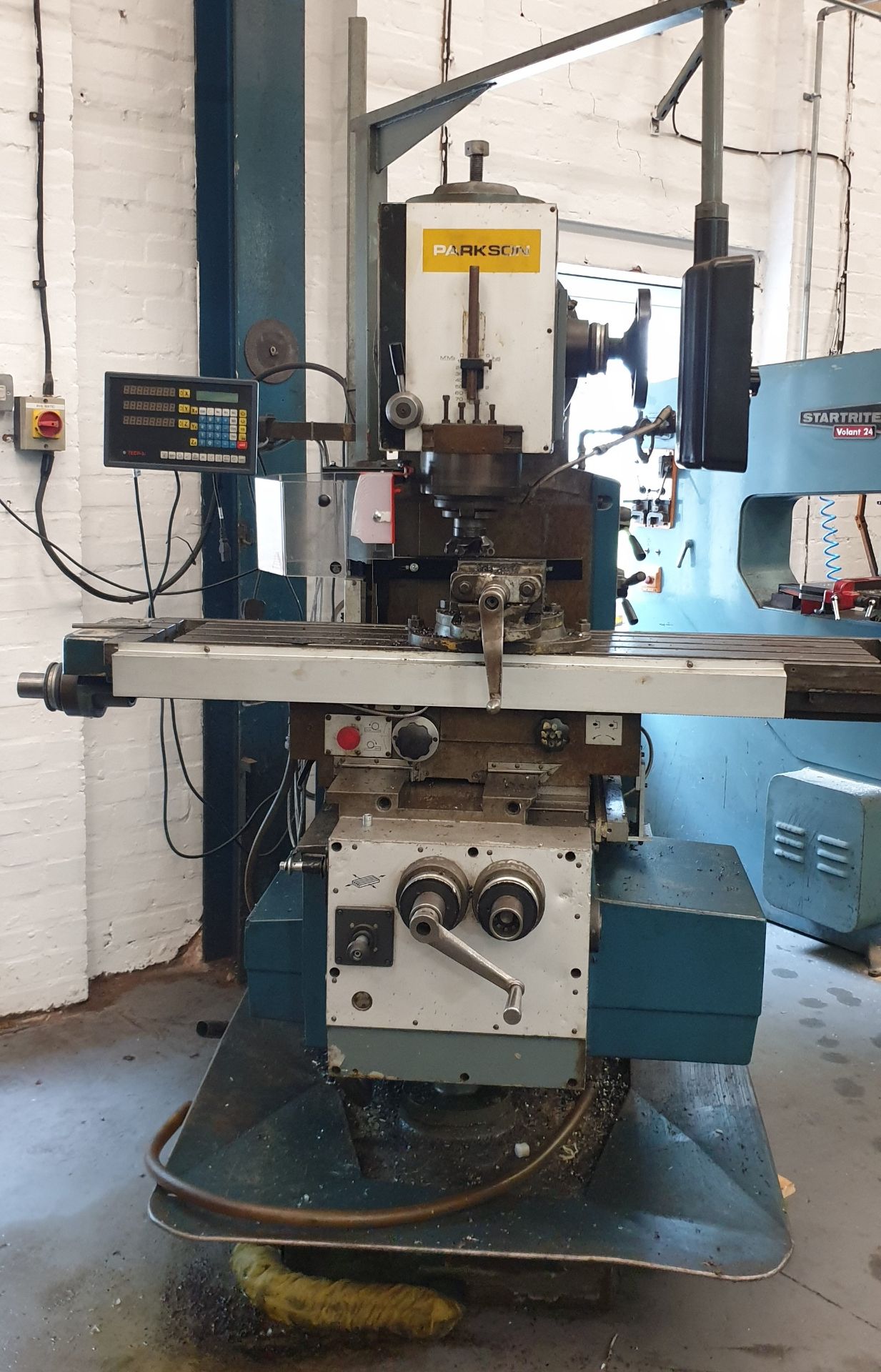 Parkson M1200 Vertical Milling Machine Fitted With A Tech 3i 3-Axis DRO, Serial Number: Unknown