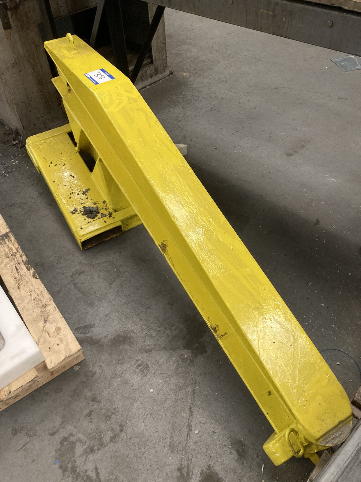 Unknown Forklift Truck Hoist Attachment, Capacity Not Stated