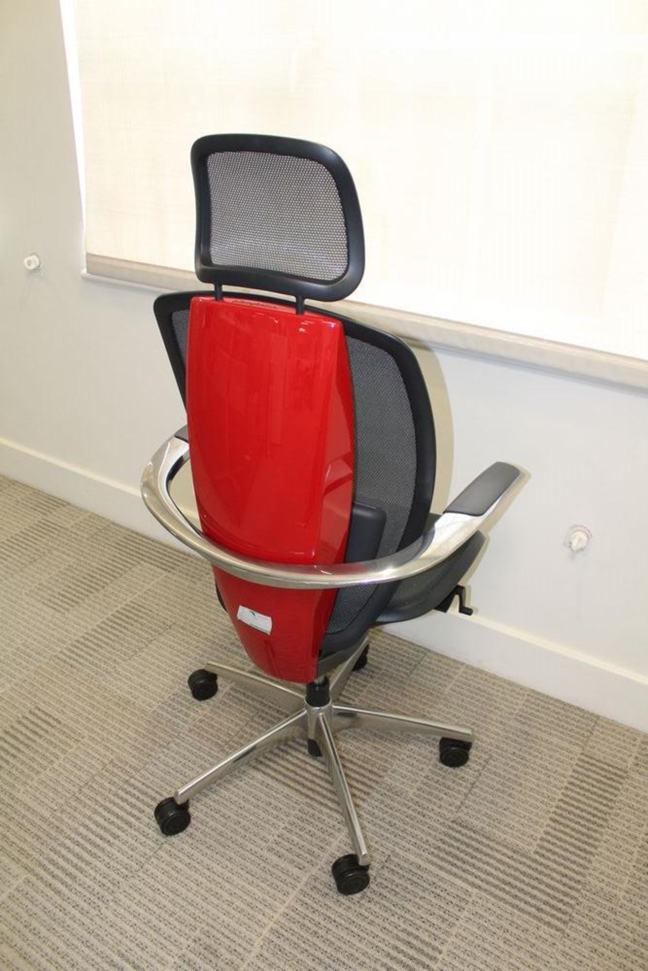 Xten Line Pininfarina Design Mesh Back Swivel Chair - Image 3 of 3