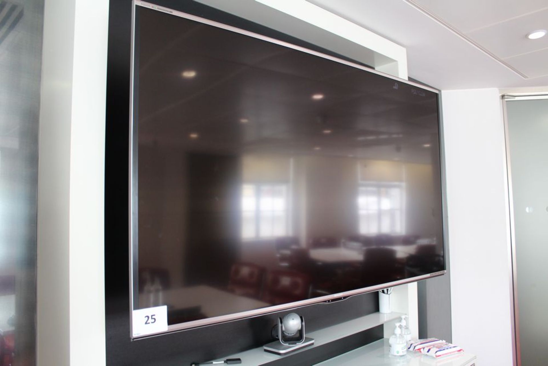 Sharp LC-70UQ10KN, 70 Inch Flat Screen TV S/N 502011328