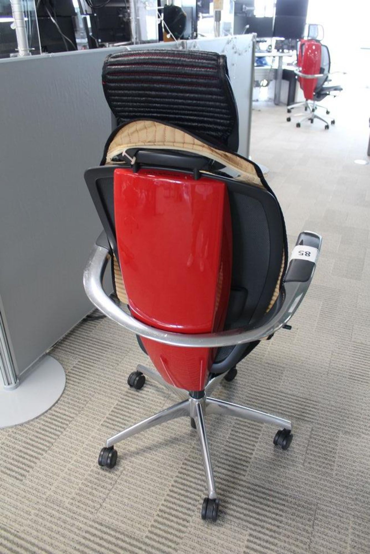 Xten Line Pininfarina Design Mesh Back Swivel Chair - Image 2 of 2