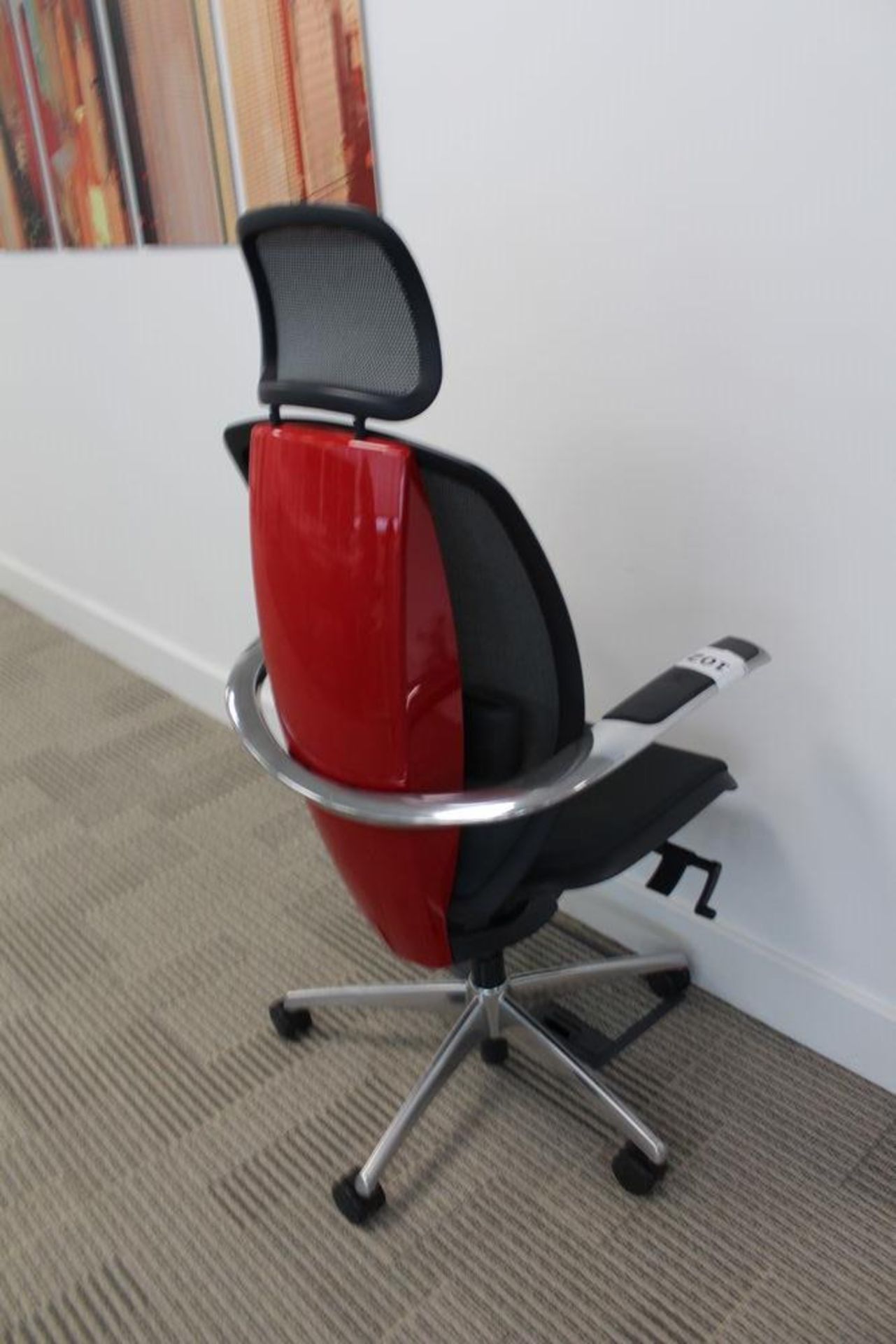 Xten Line Pininfarina Design Mesh Back Swivel Chair - Image 2 of 2