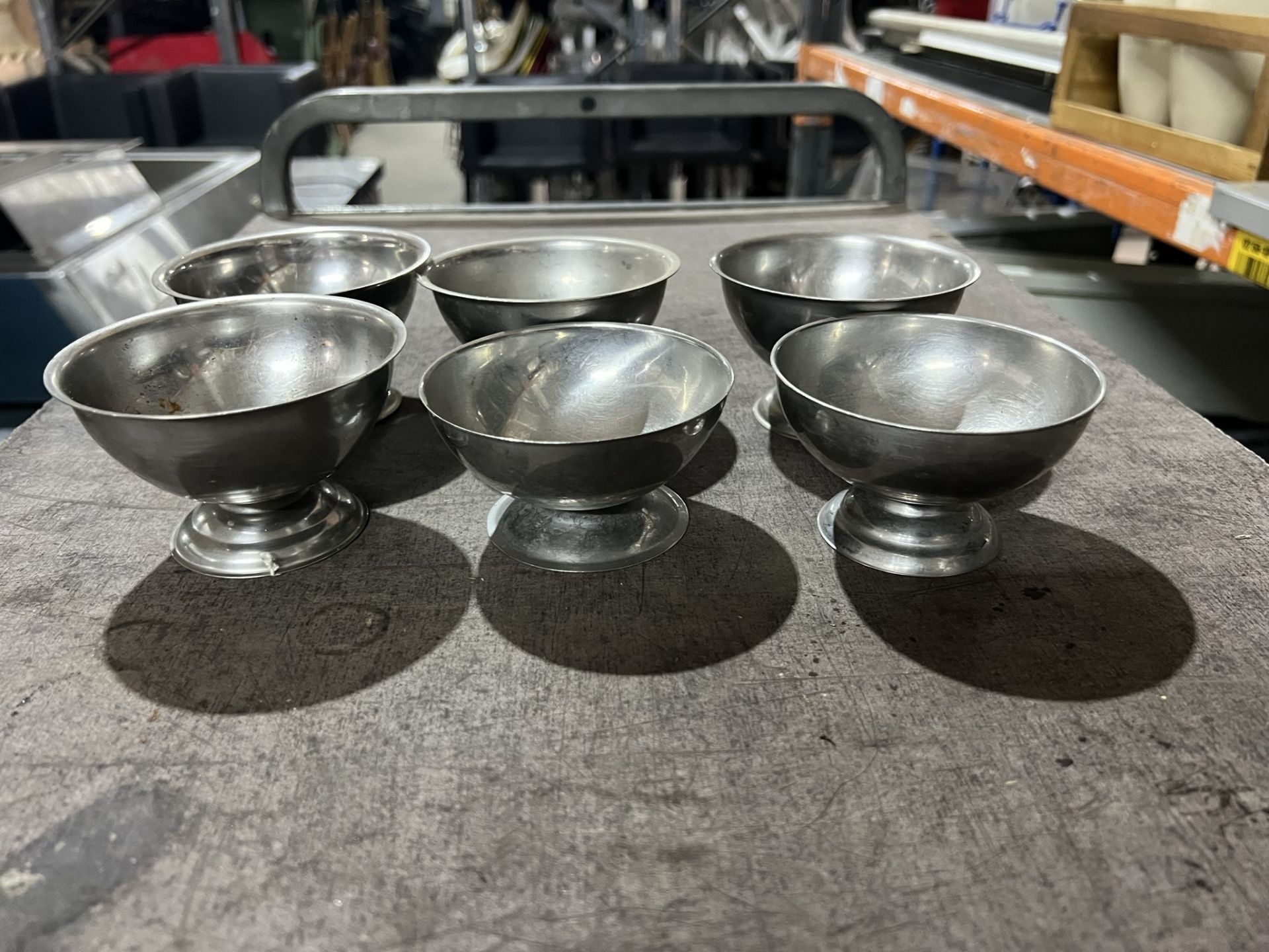 12 x Metal Ice Cream Dishes