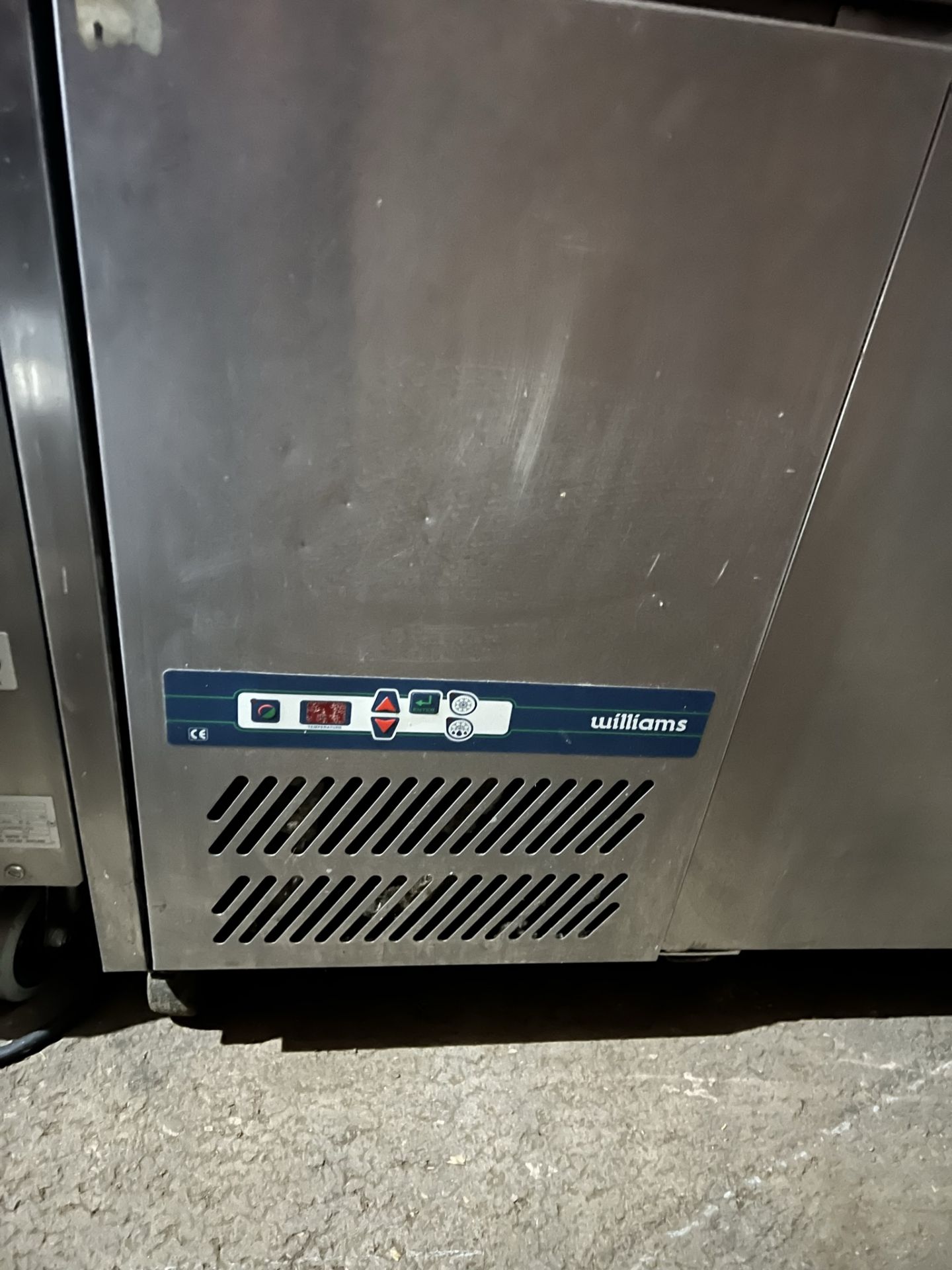 Williams 4 door prep fridge 2330 x 650mm - Image 2 of 2