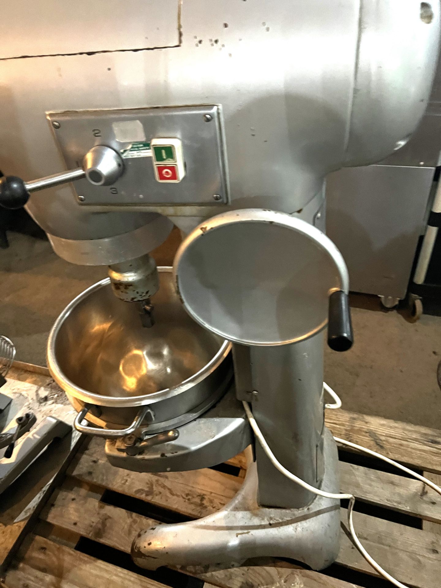 Hobart 30 quartz stand mixer, complete with bowl but no attachments - Image 3 of 3