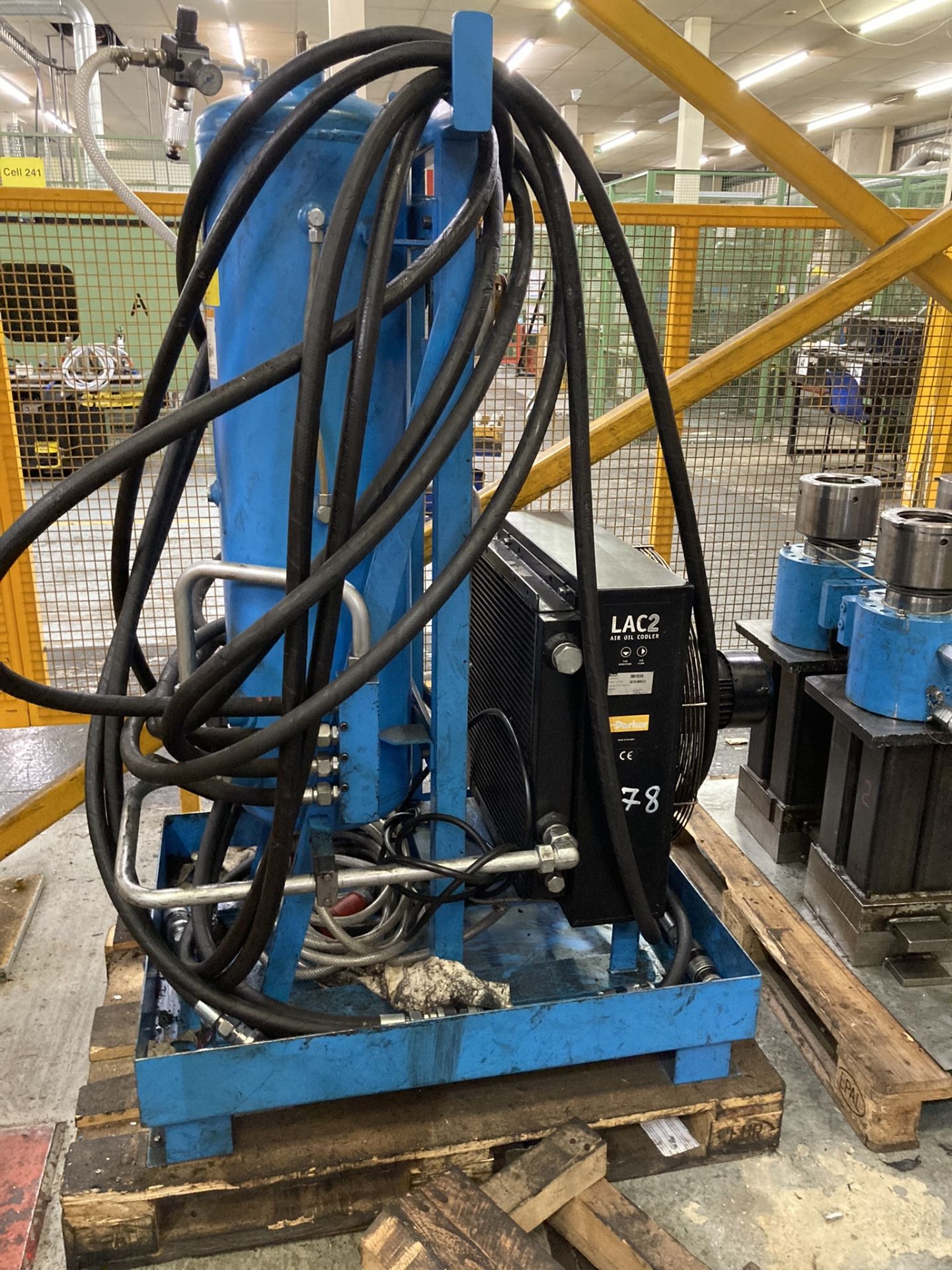 1 Hylatechnik, High pressure oil pump with 4: SHYC-M blanking shock dampers, Serial Number: 27636, Y - Image 4 of 14