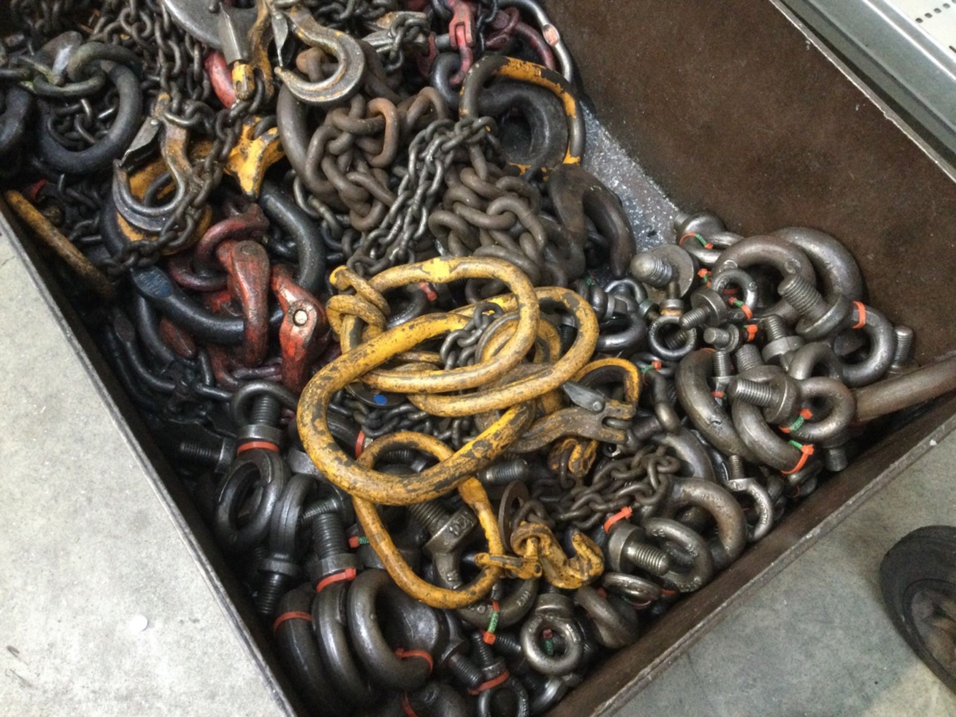 Stillage Of Various Chains And Eyebolts - Image 2 of 3