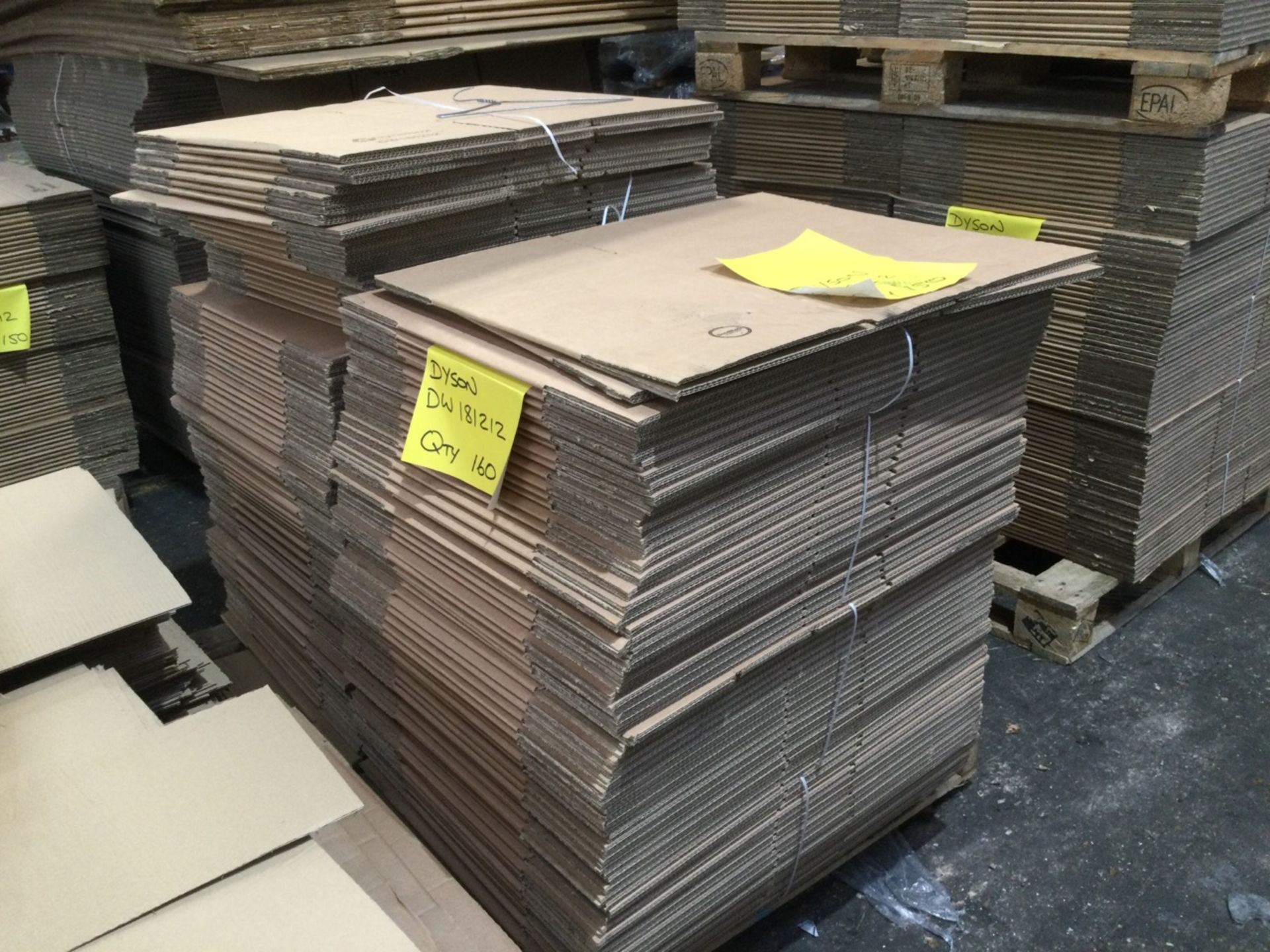 6: Pallets Of Various Unbranded Flat Packed Cardbo - Image 2 of 5