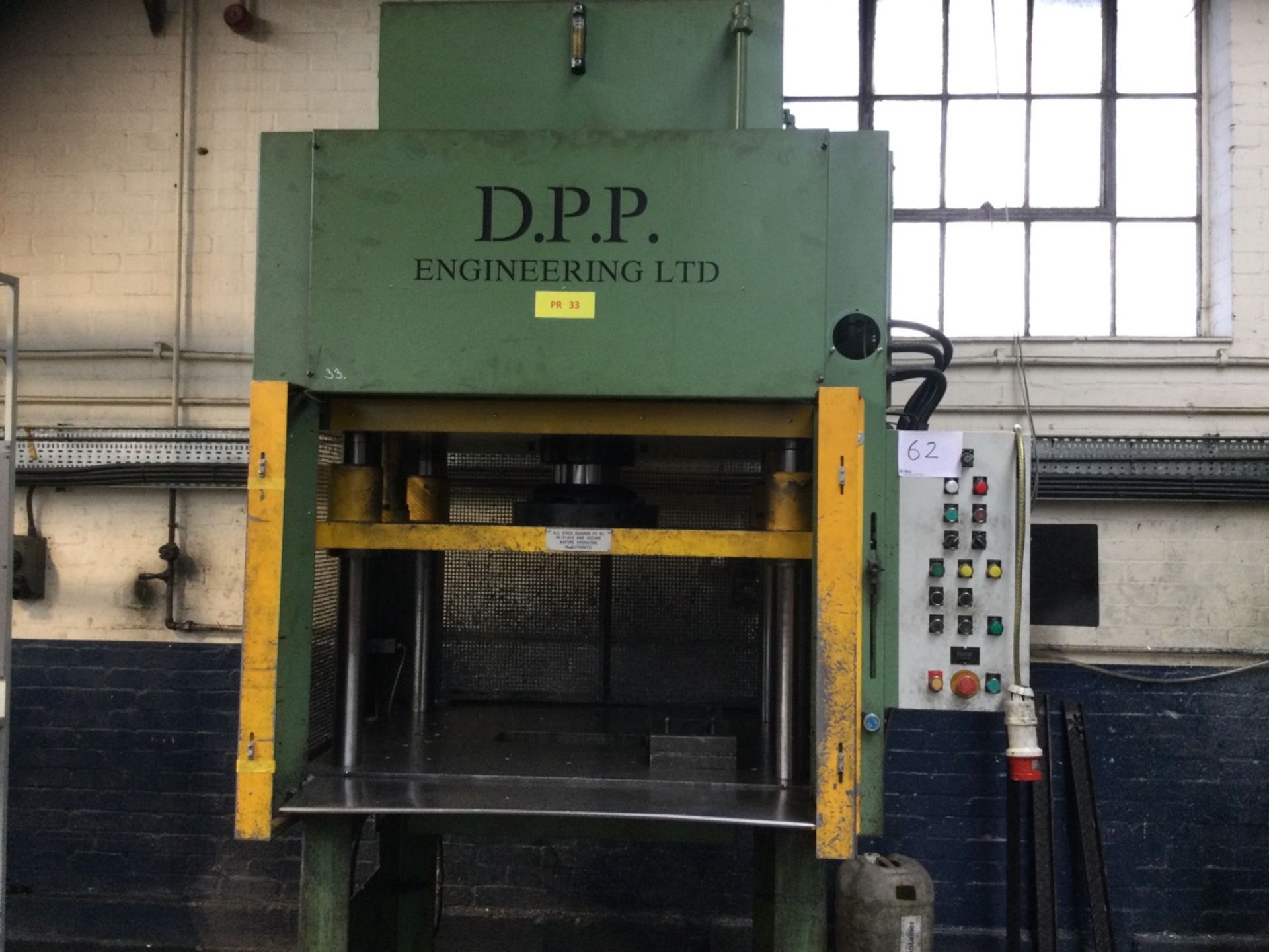 1 DPP Engineering Ltd , HP30T, 30-Ton Rated Hydrau - Image 2 of 4