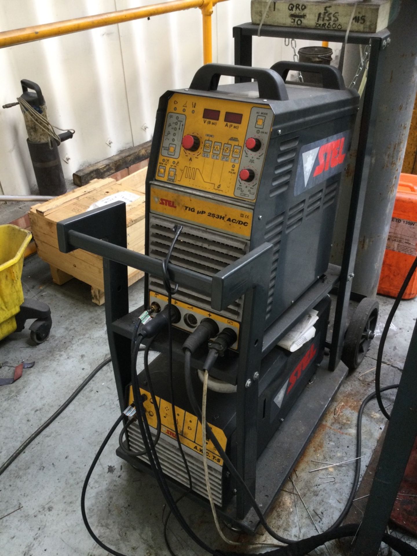 1 Stel , TIG up 235H , AC/DC welder with Stel AWC - Image 2 of 2