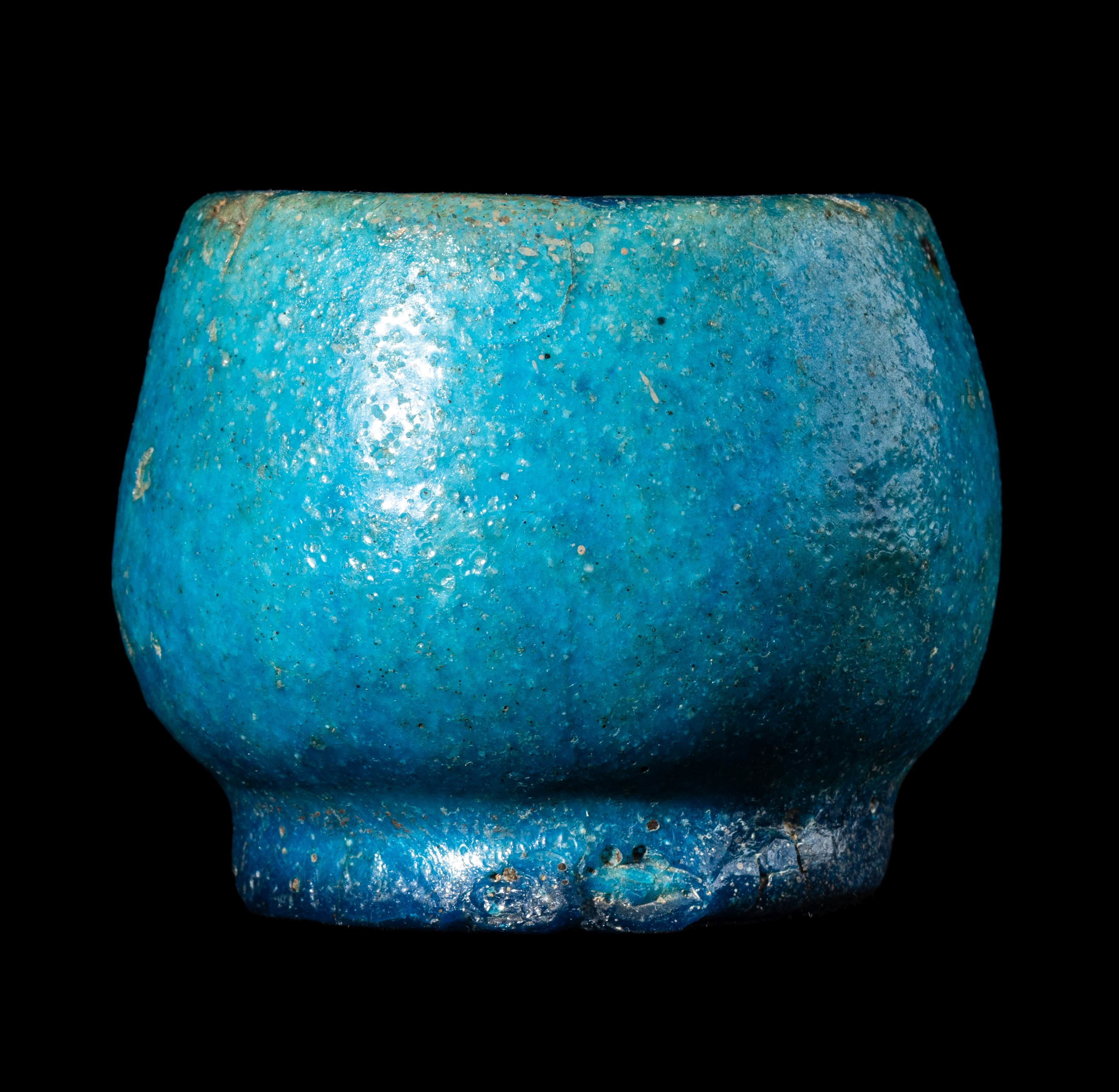 A Romano-Egyptian Faience Inkwell Diameter 2 1/2 inches (7 cm). - Image 3 of 4