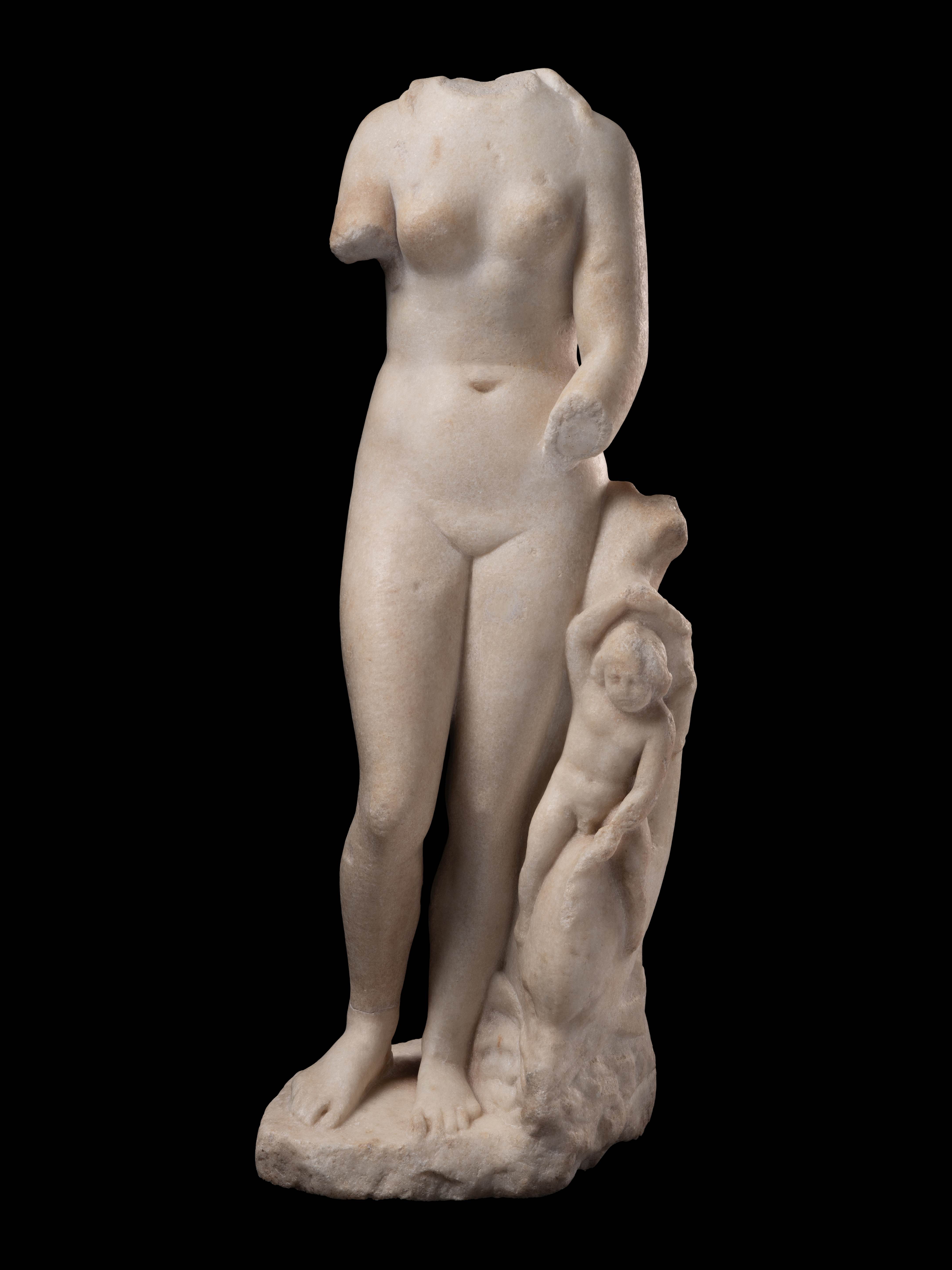 A Roman Marble Venus Height 26 1/2 inches (67.31 cm). - Image 4 of 9