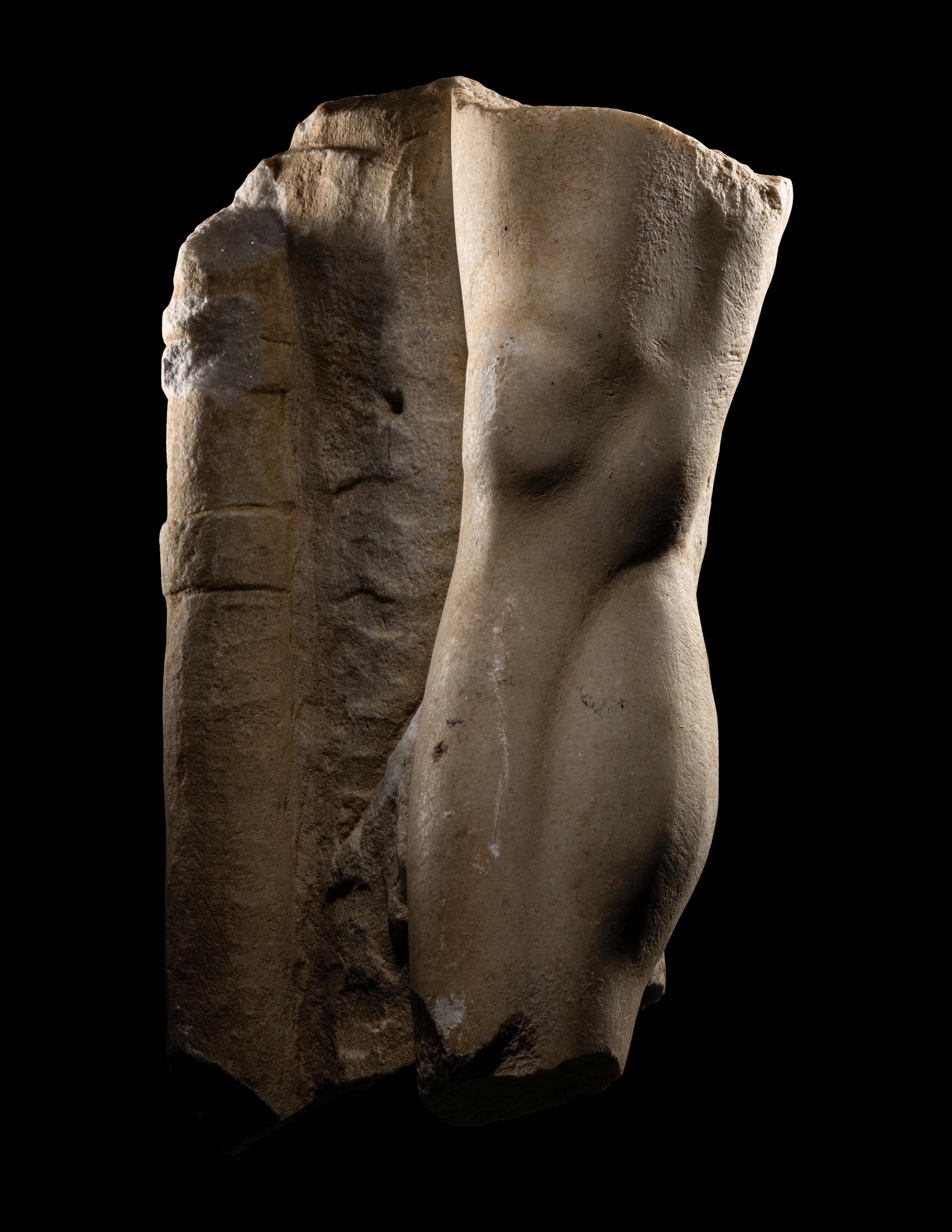 A Roman Marble Right Leg from a Statue Height 10 1/2 inches (27 cm). - Image 2 of 4