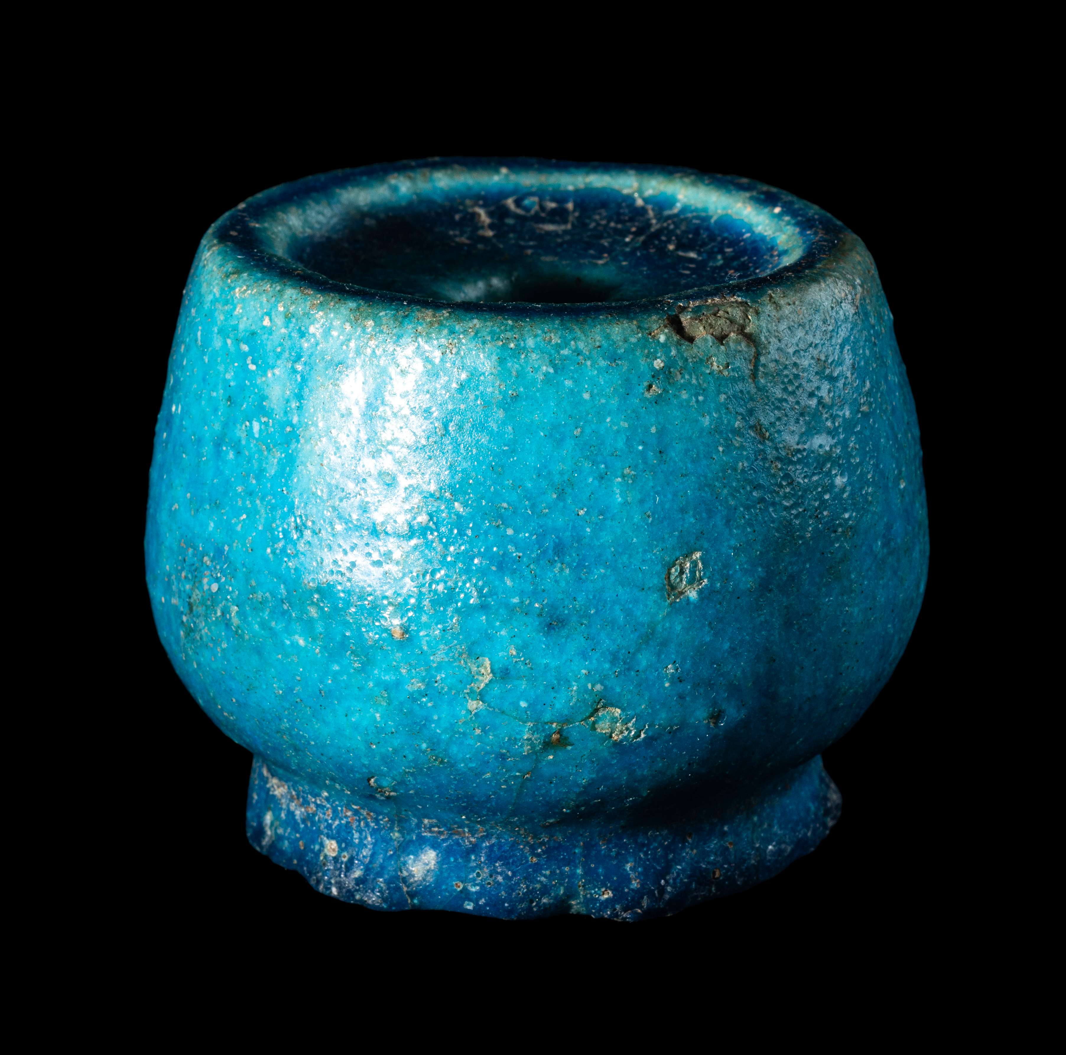 A Romano-Egyptian Faience Inkwell Diameter 2 1/2 inches (7 cm). - Image 4 of 4