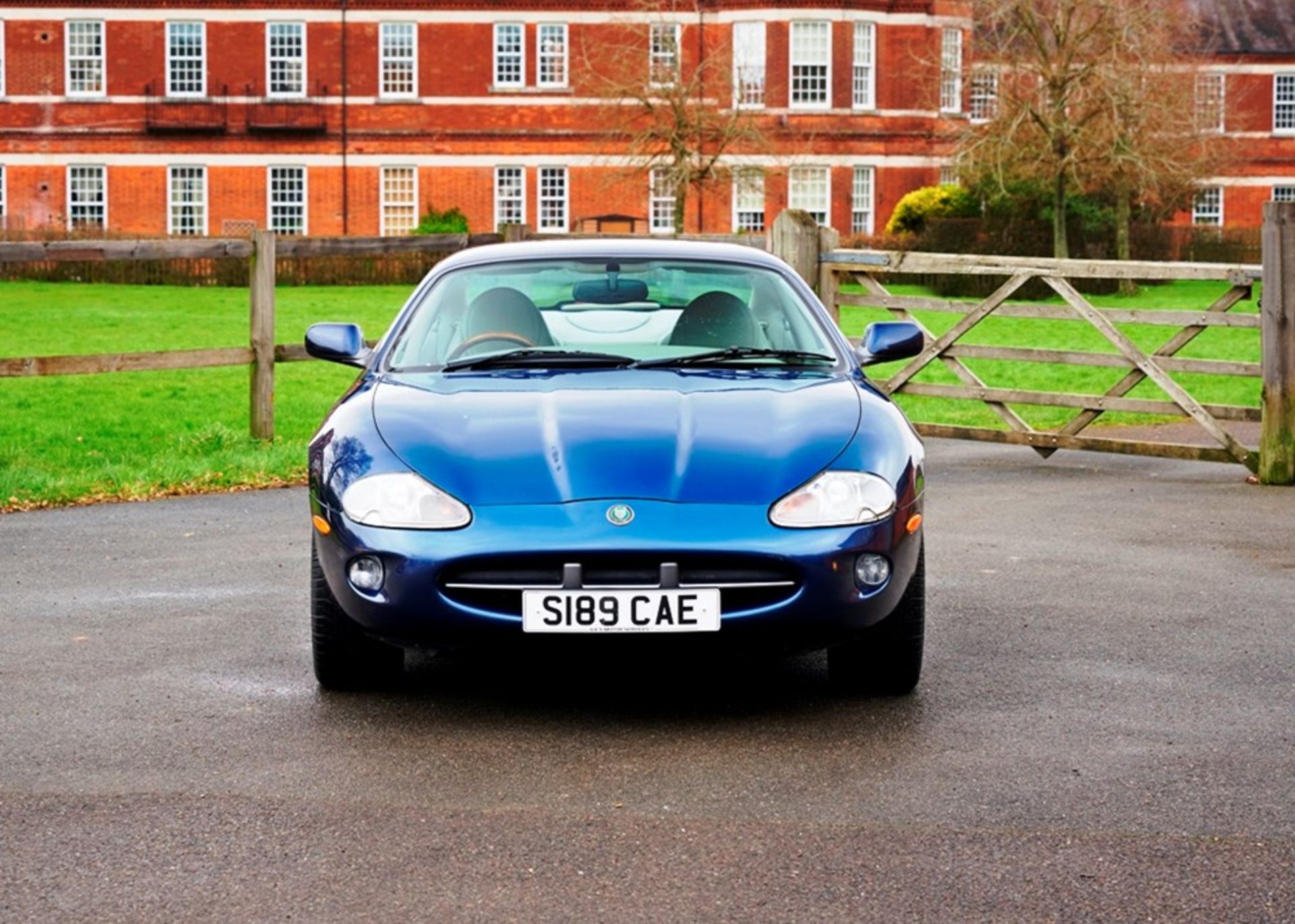 1998 Jaguar XK8 Coupé - Image 6 of 9