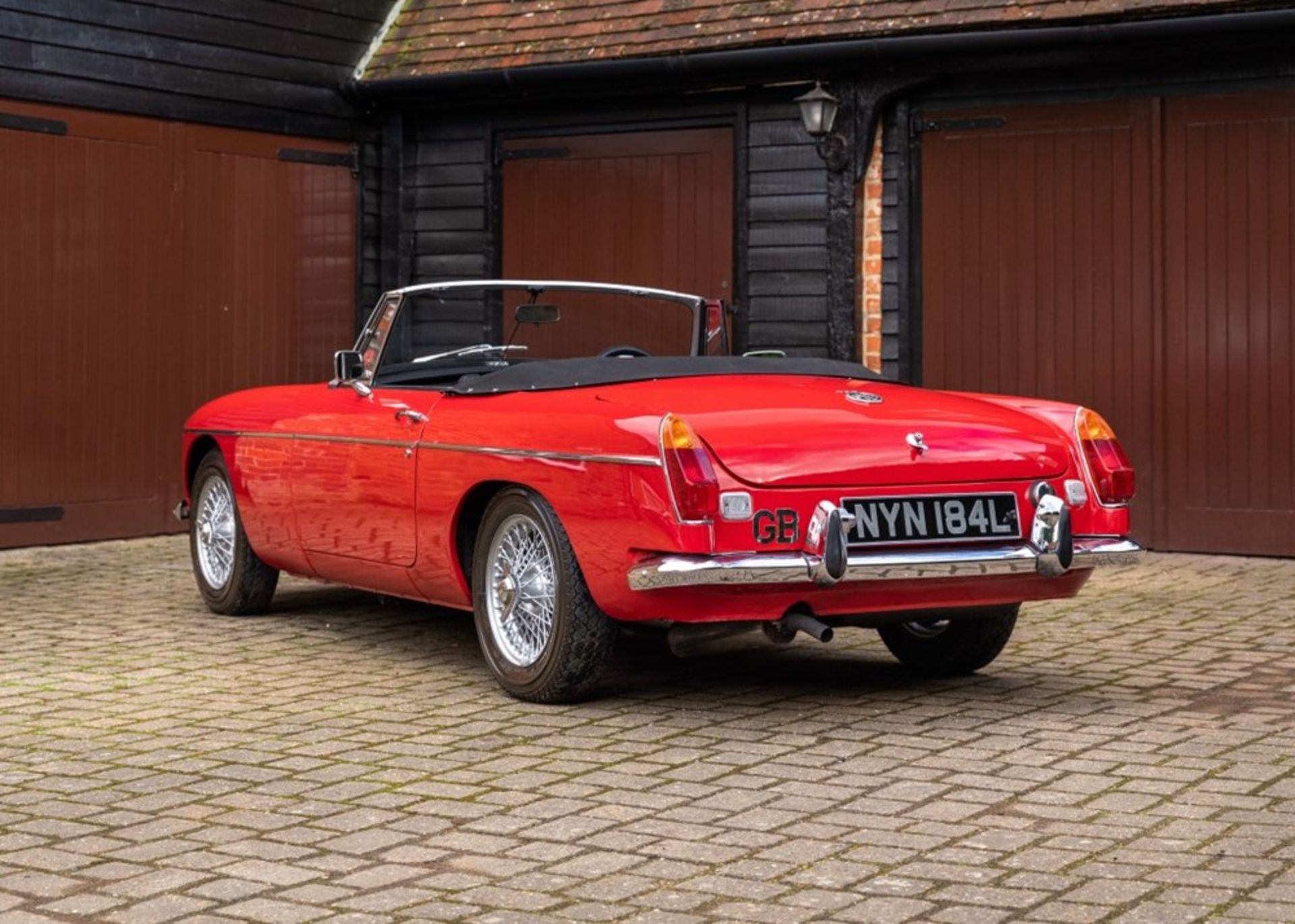 1972 MG B Roadster - Image 2 of 8