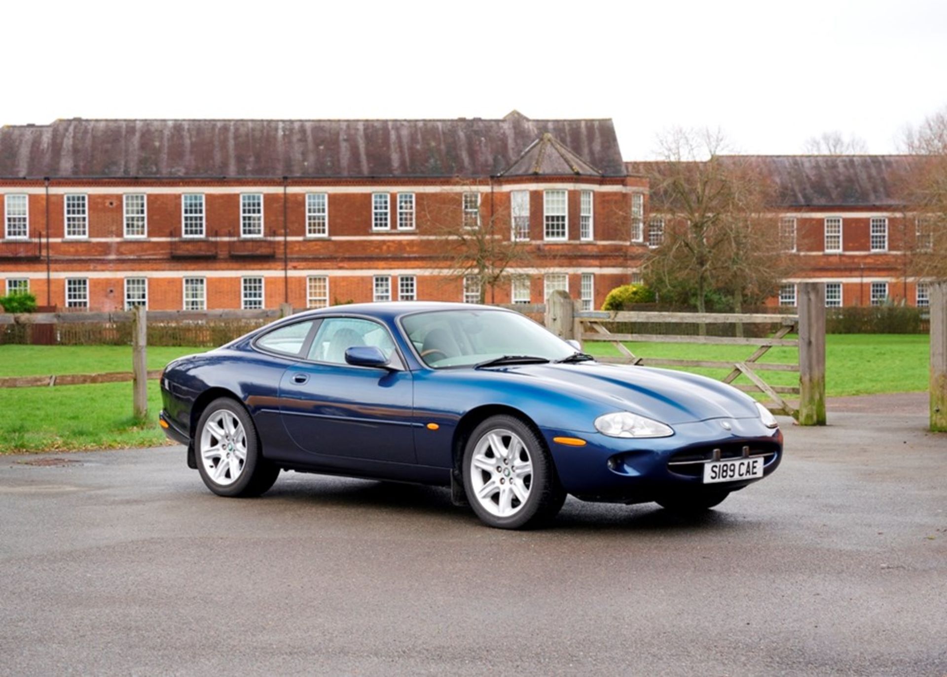 1998 Jaguar XK8 Coupé