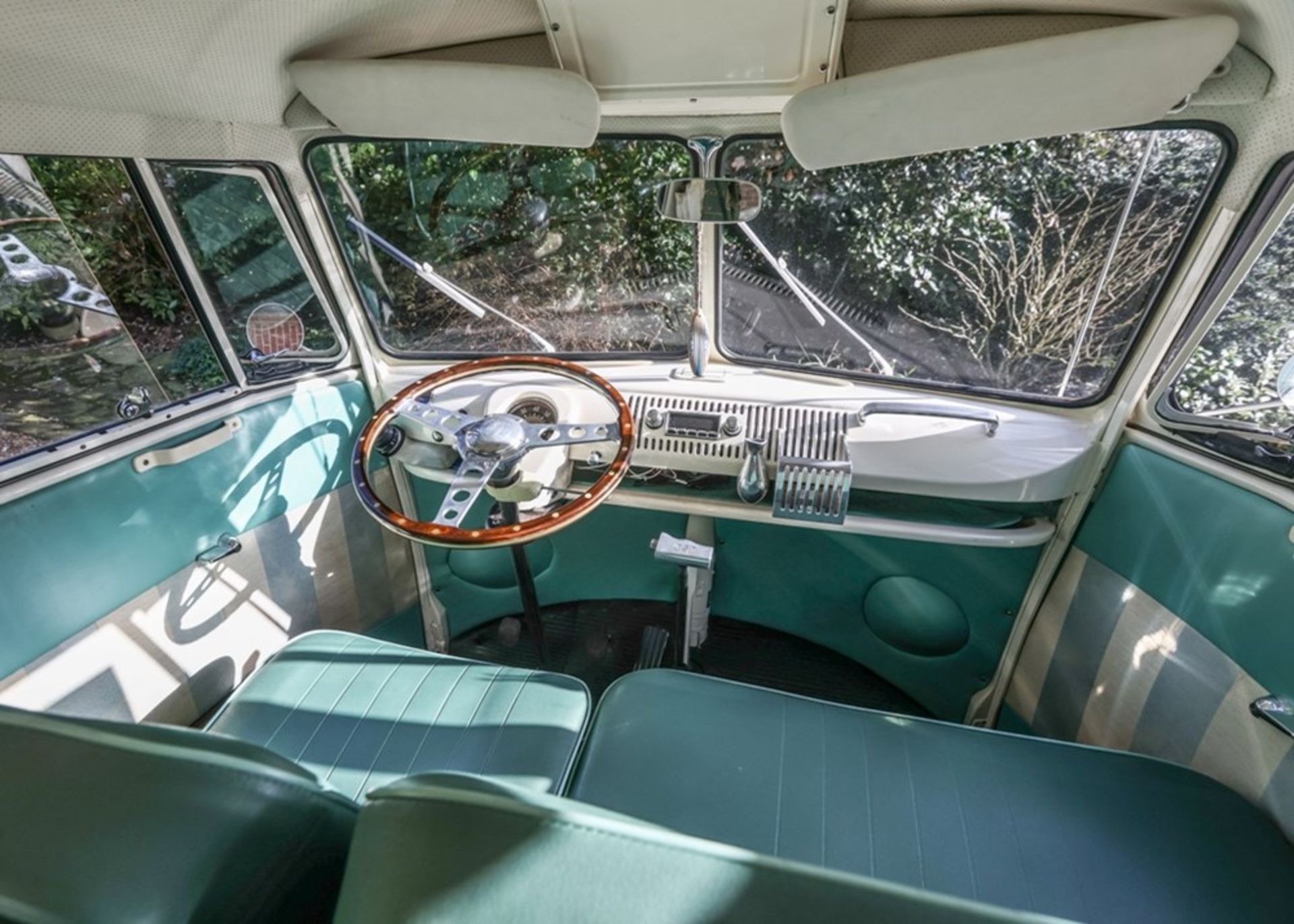 1964 Volkswagen Split-Screen Camper '11 Window Microbus' - Image 6 of 9