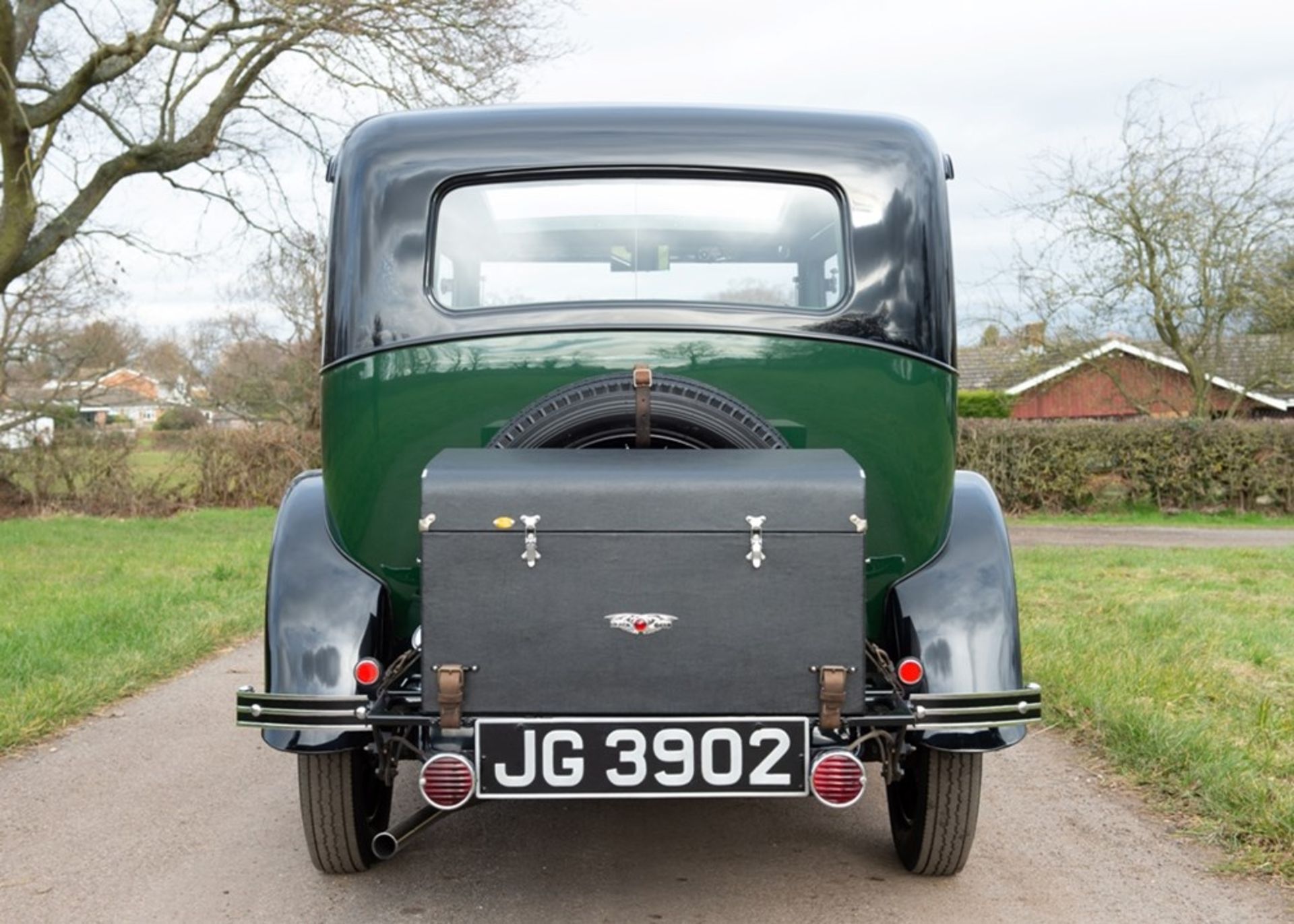 1933 Morris 10/4 Saloon - Image 6 of 9