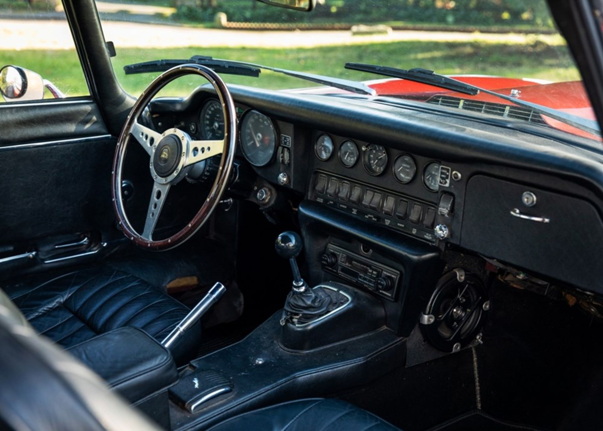 1969 Jaguar E-Type Series II 2+2 Fixedhead Coupé - Image 8 of 9