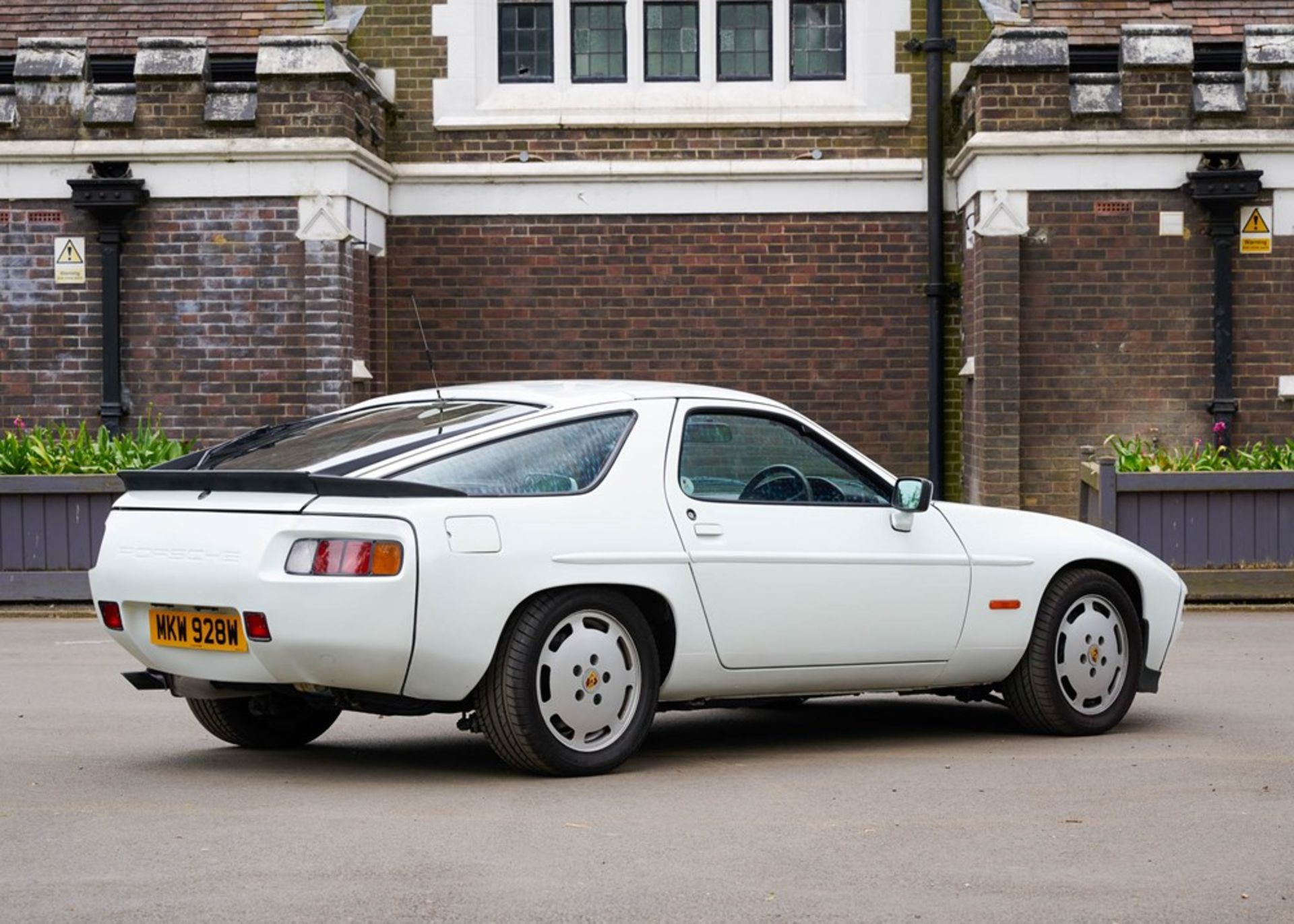 1986 Porsche 928 S2 - Image 2 of 9