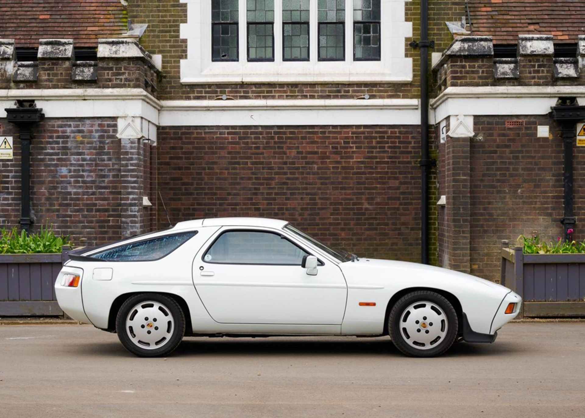 1986 Porsche 928 S2