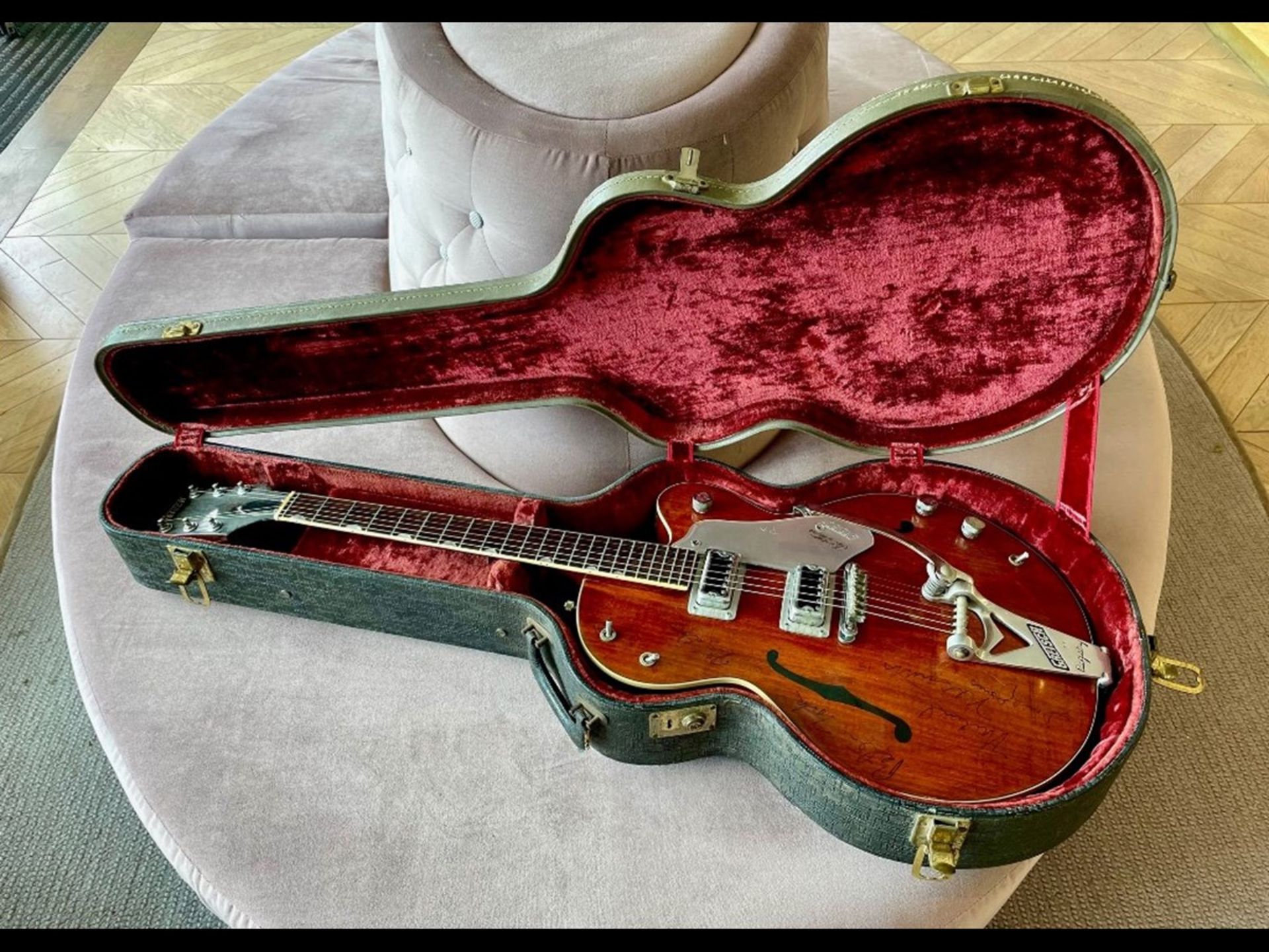 Country Gentleman Guitar by Gretsch Company - Image 3 of 5